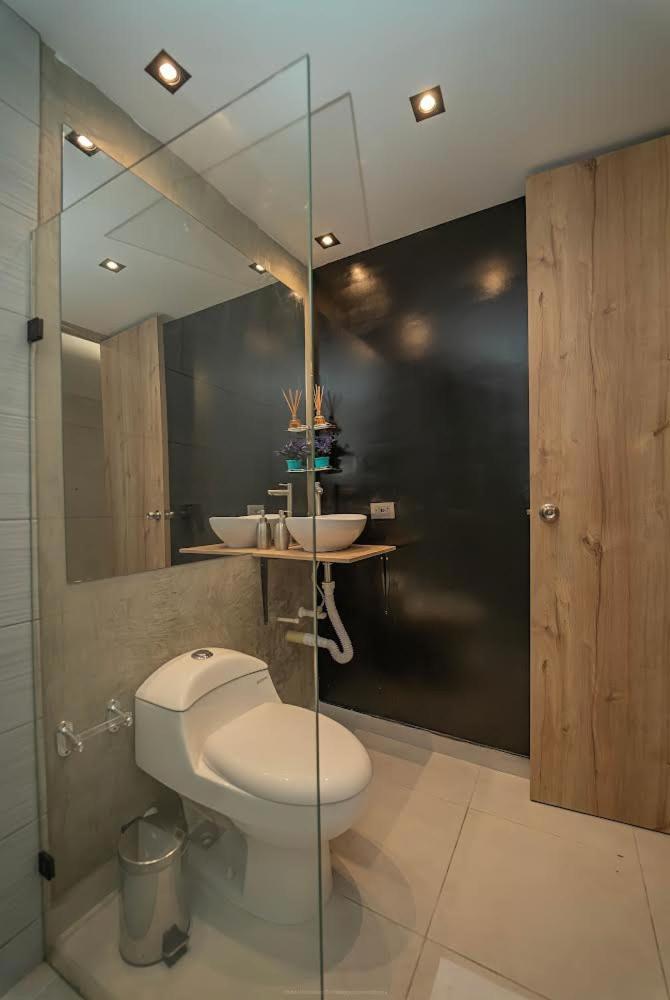 Lleras Park Apartamento