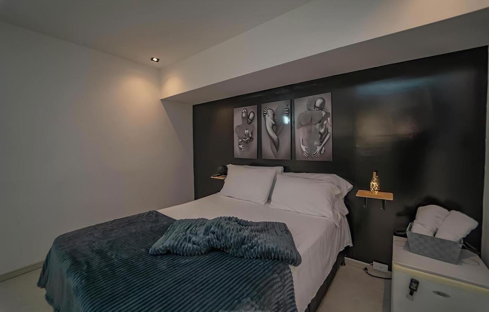 Lleras Park Apartamento *