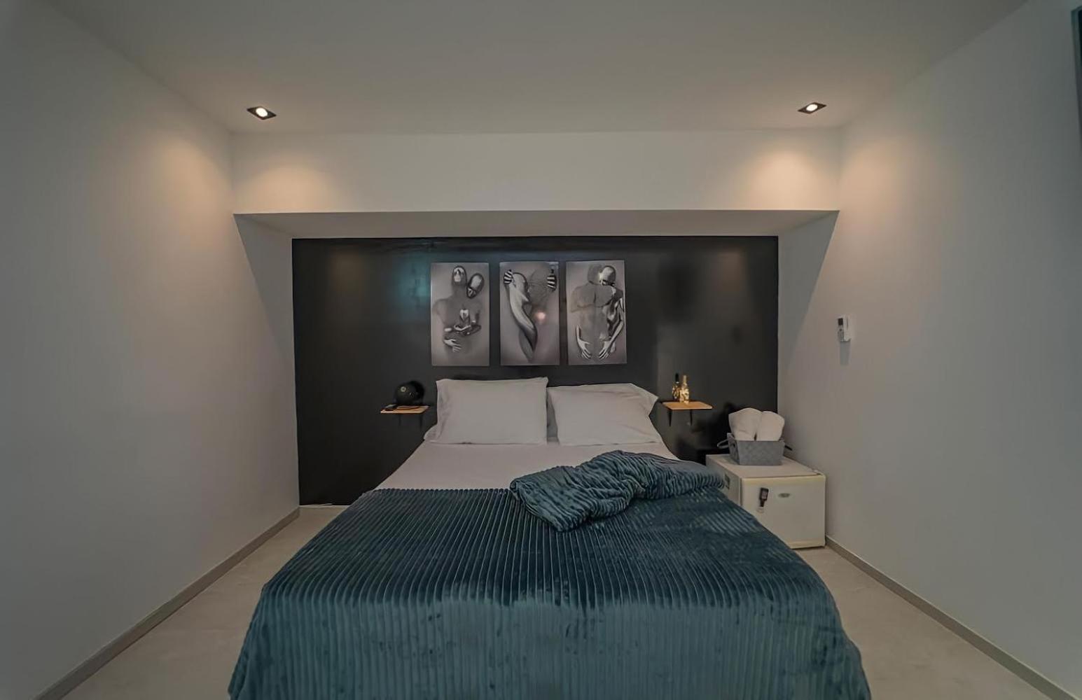 Lleras Park Apartamento *