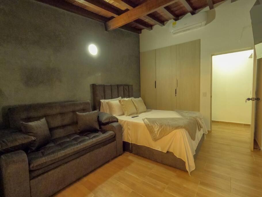 Apartamento 202 Romantic Loft With Jacuzzi Medellín