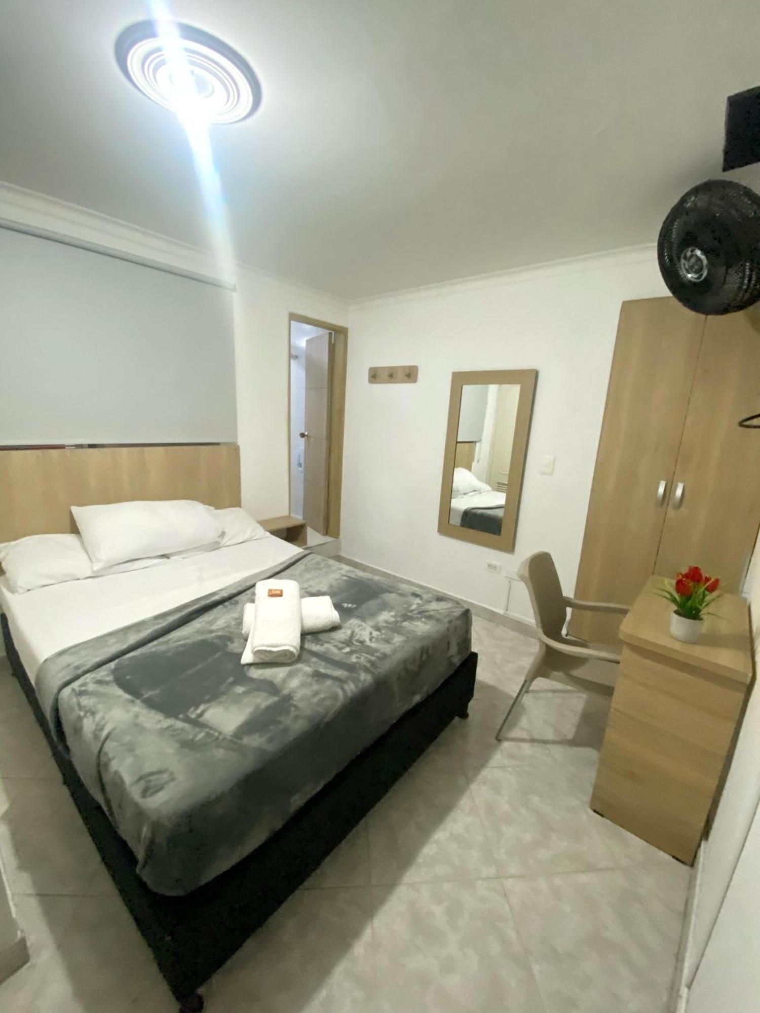 Hotel Colores Boutique 4*