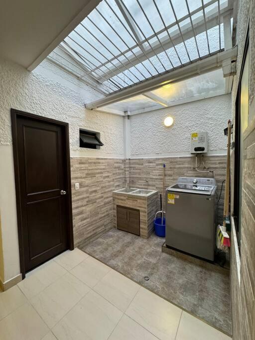 Hermosa Casa En Medellin. Medellín