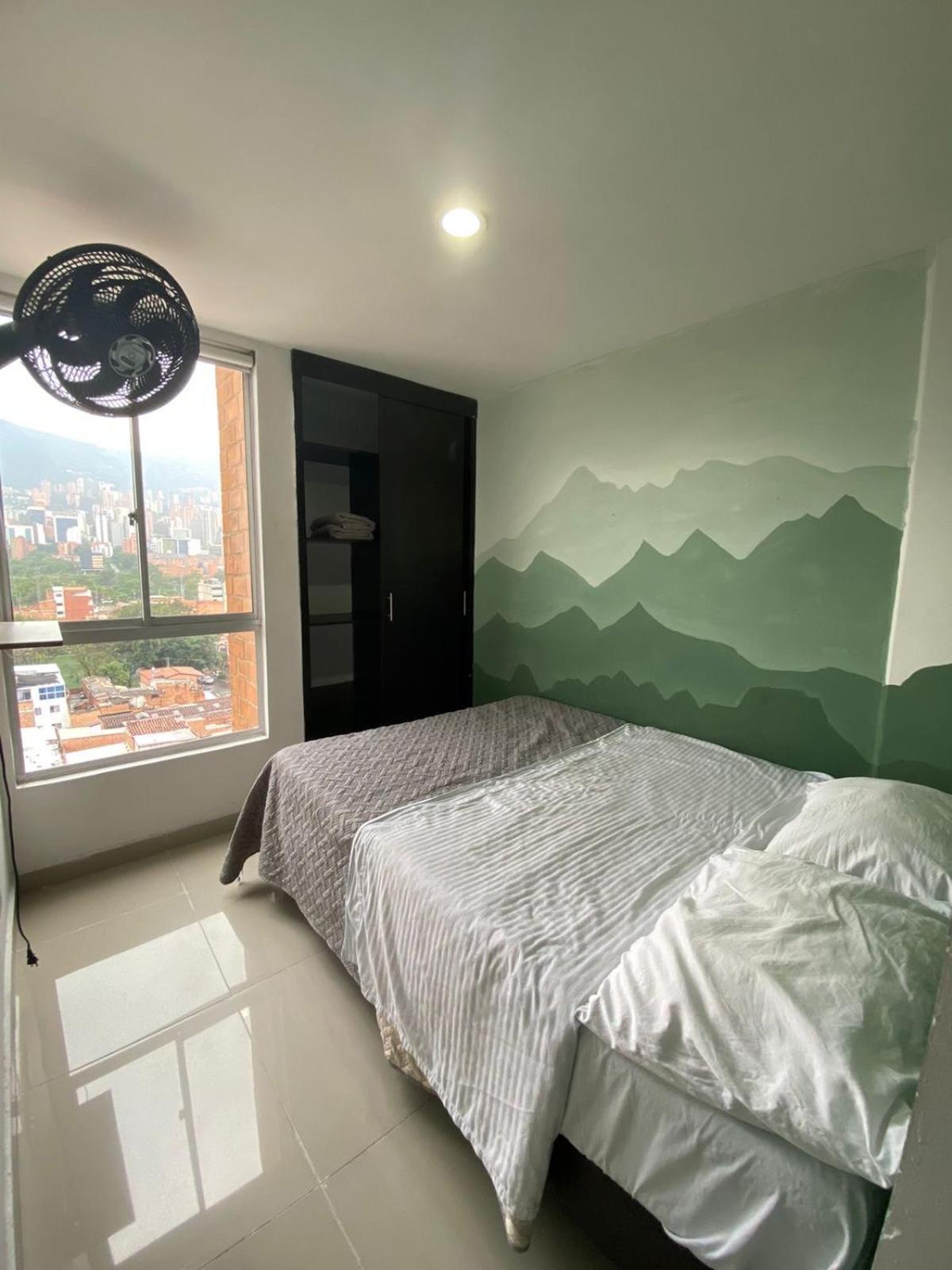 Apartamento 3 Habitaciones, Vista Al Poblado Medellín