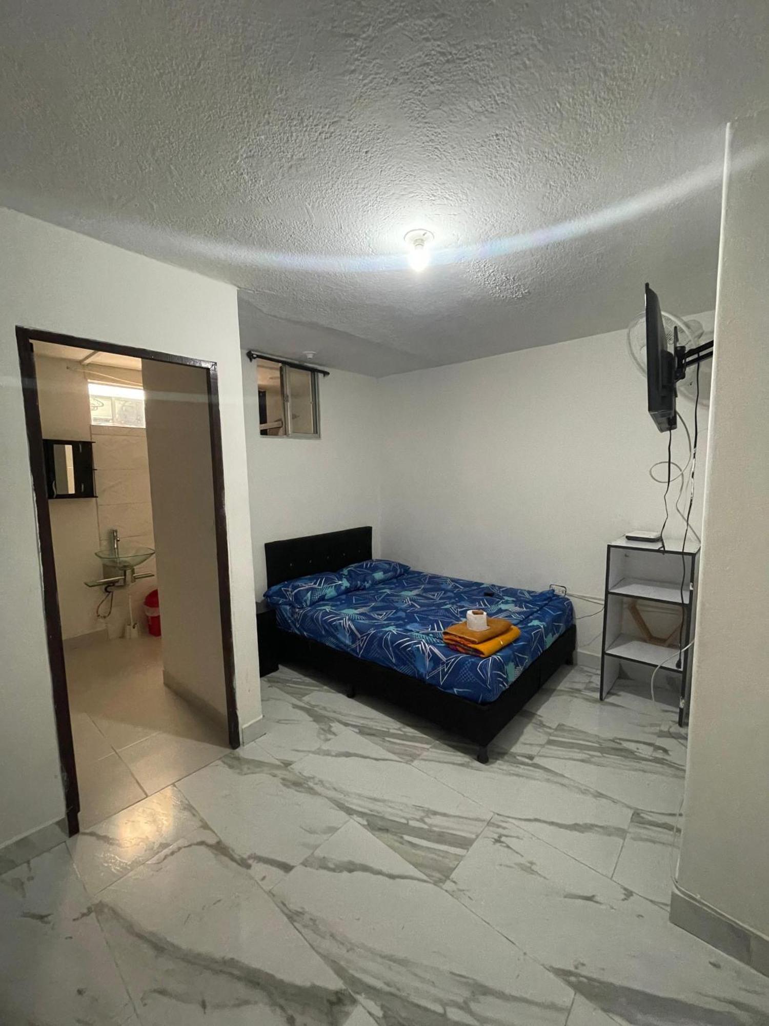 El Almendro Medellín