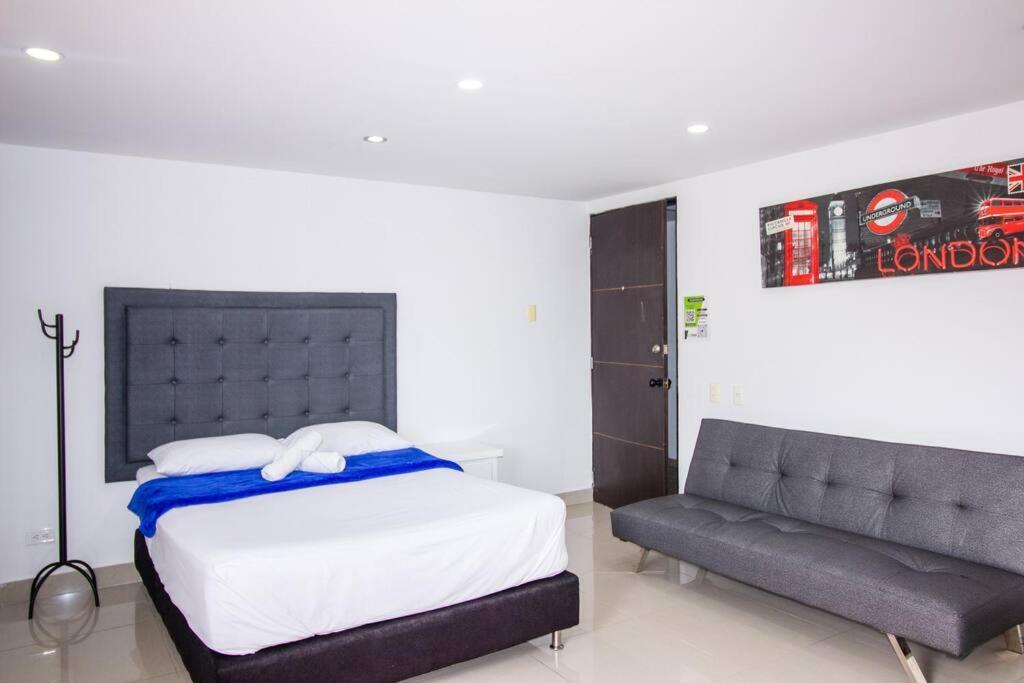 Apartamento Close To The Santa Fe Mall In Poblado 207 Medellín