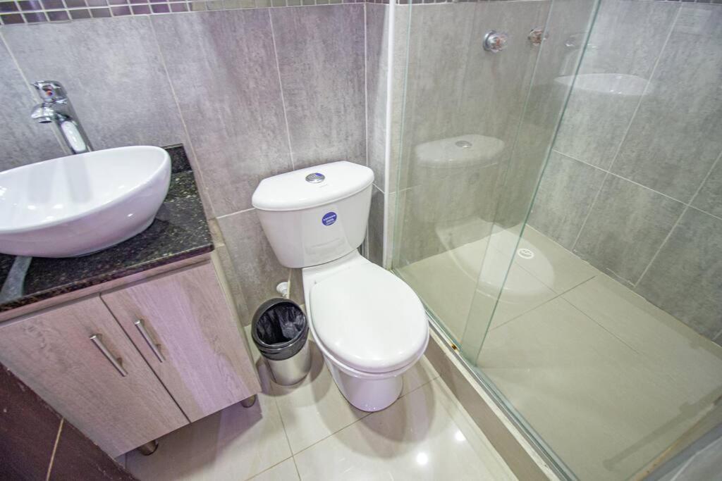 Close To The Santa Fe Mall In Poblado 207 Medellín