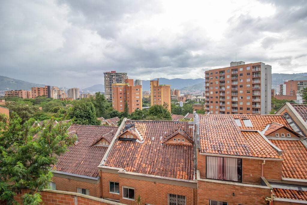 Apartamento Close To The Santa Fe Mall In Poblado 207 *