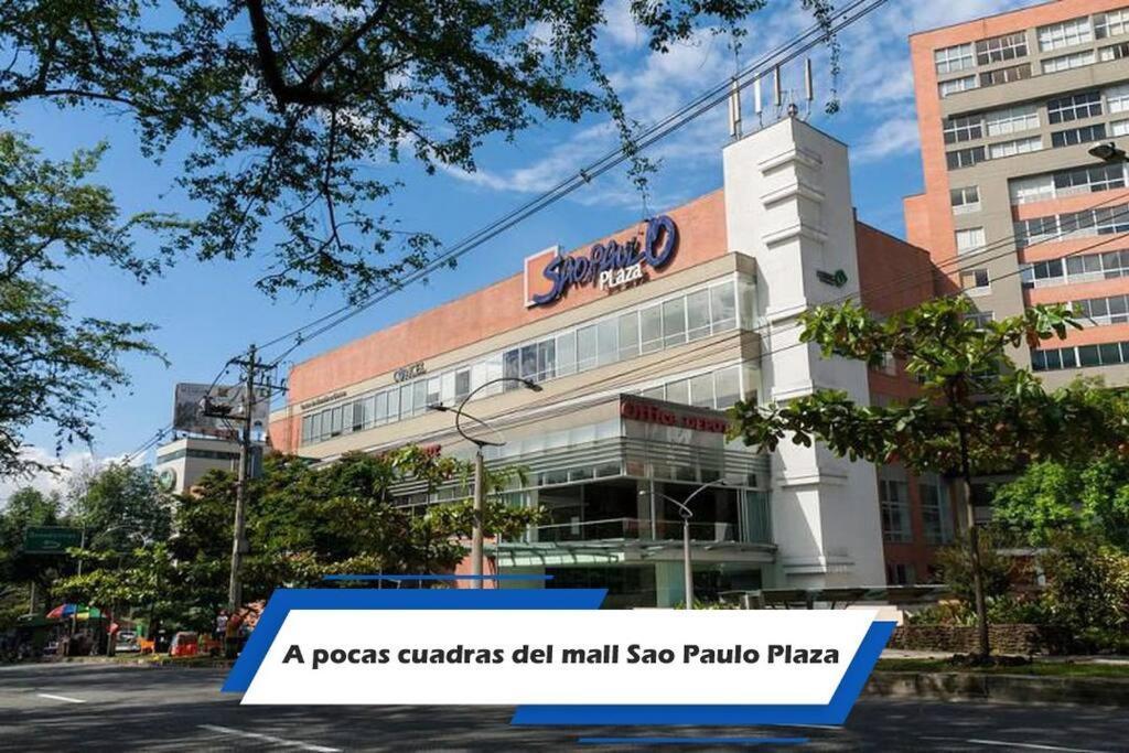 Close To The Santa Fe Mall In Poblado 207 Apartamento Medellín