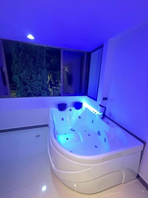 Laureles Location With Jacuzzi And Ac Apartamento Medellín