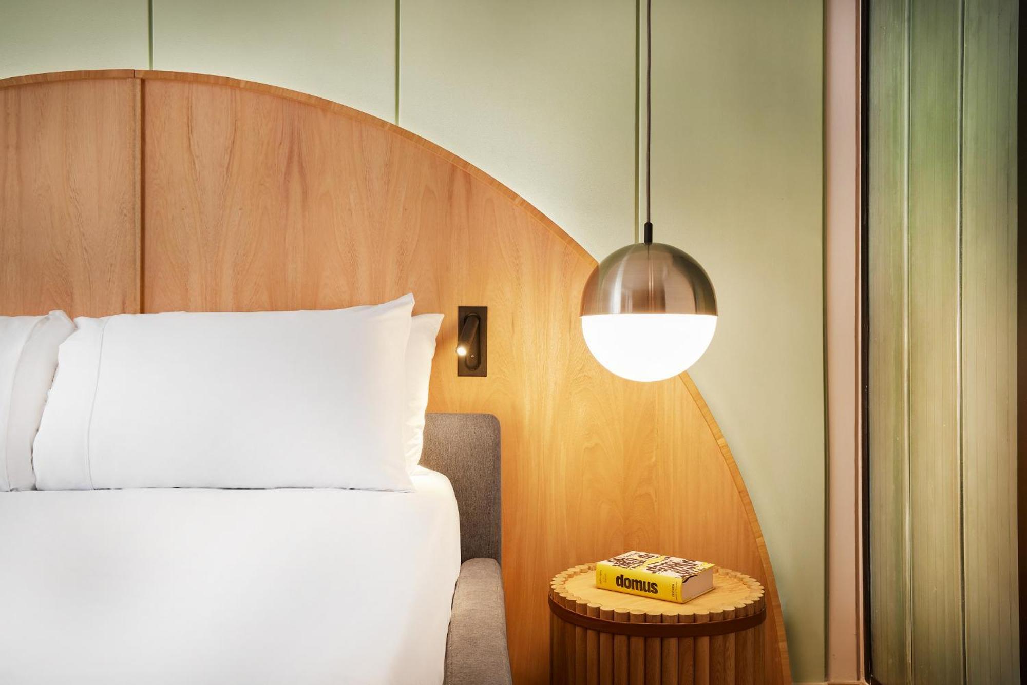 Hotel Wellcomm &