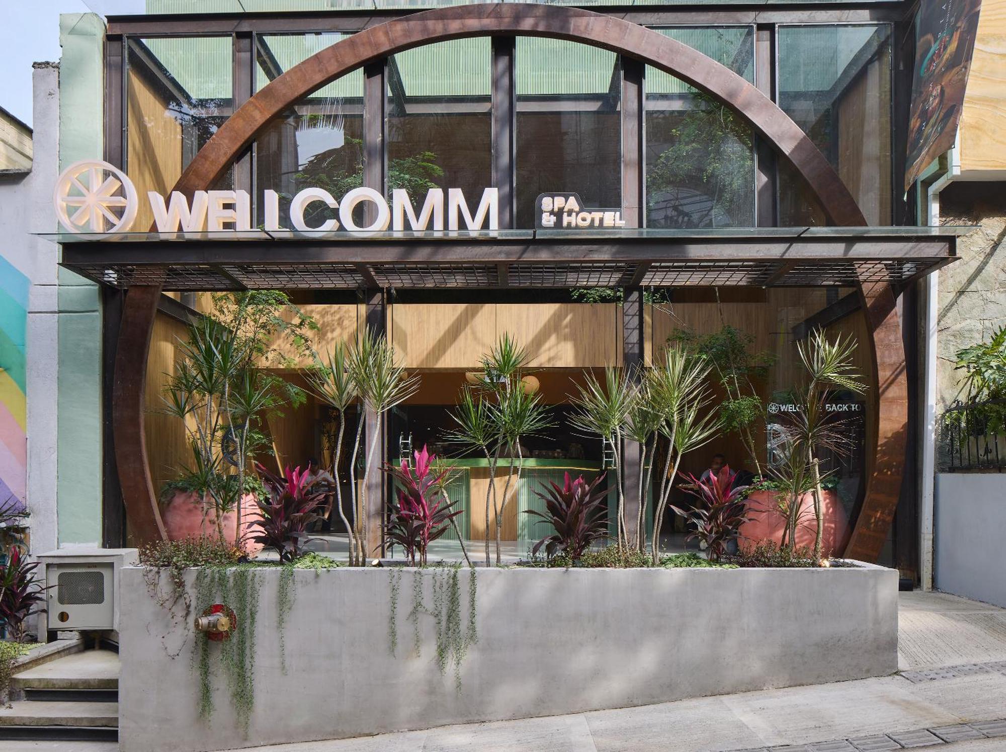 Wellcomm & Hotel