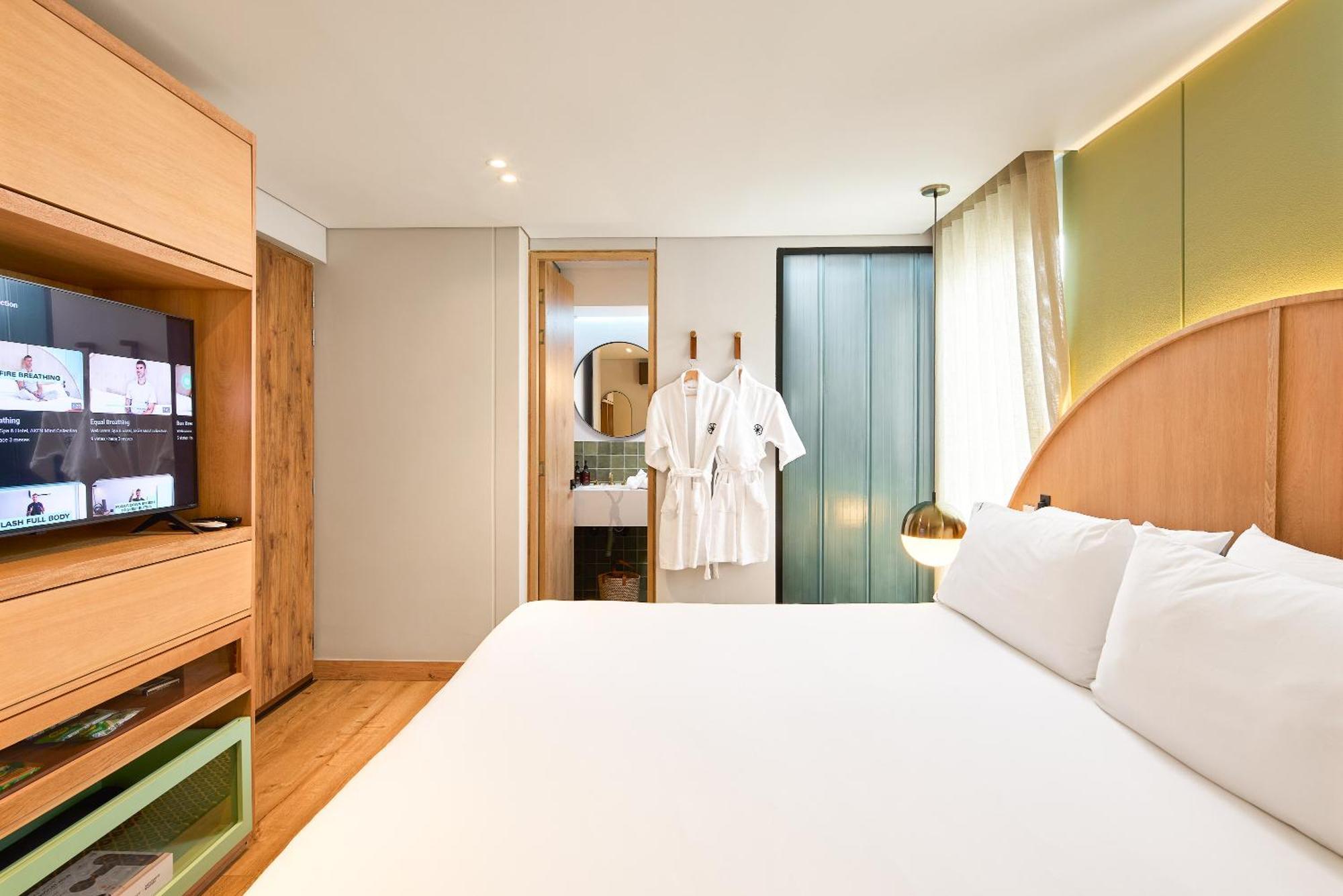 Hotel Wellcomm &