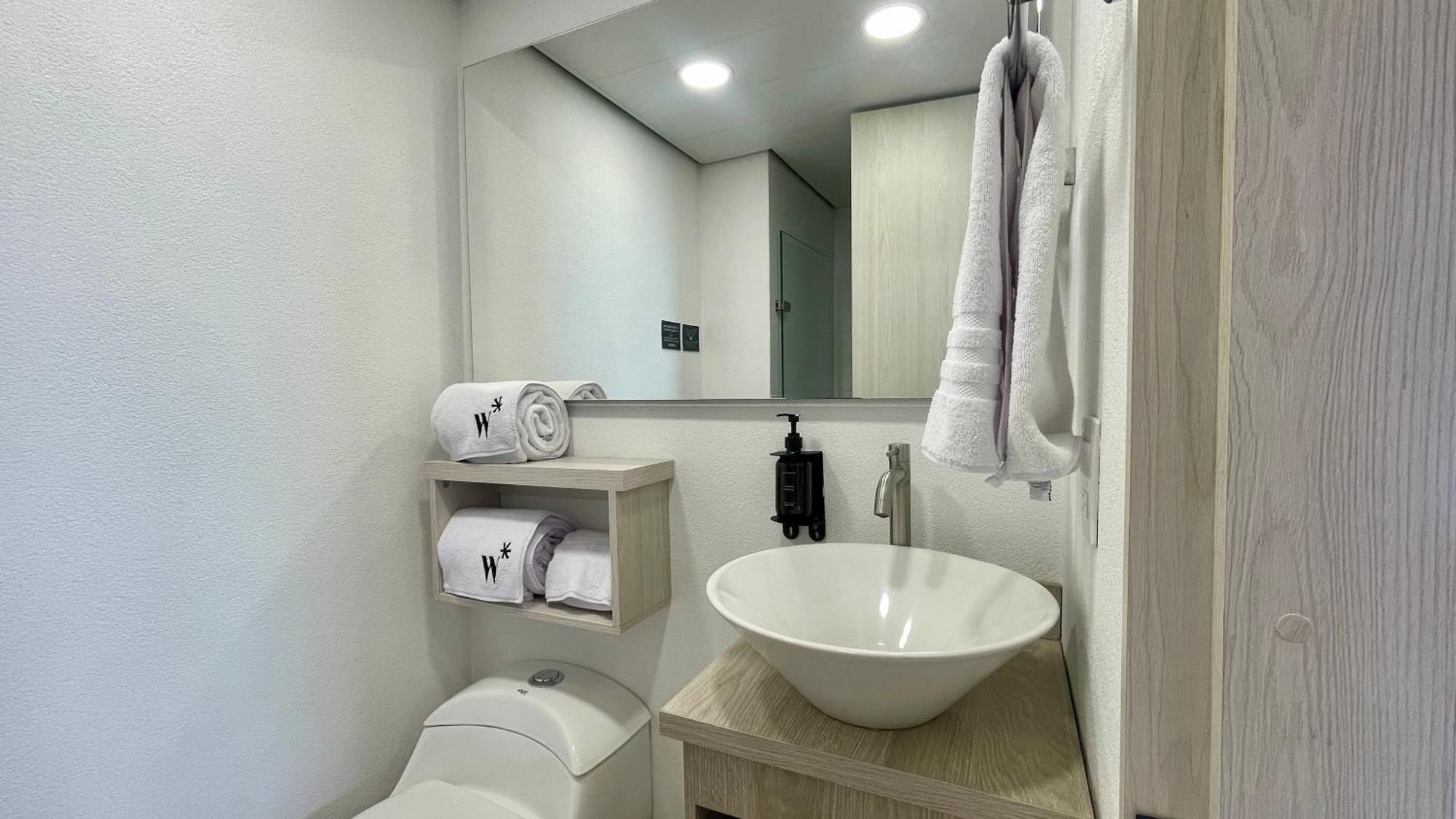 Apartamento Cozy 1br With Private Terrace In Medellín