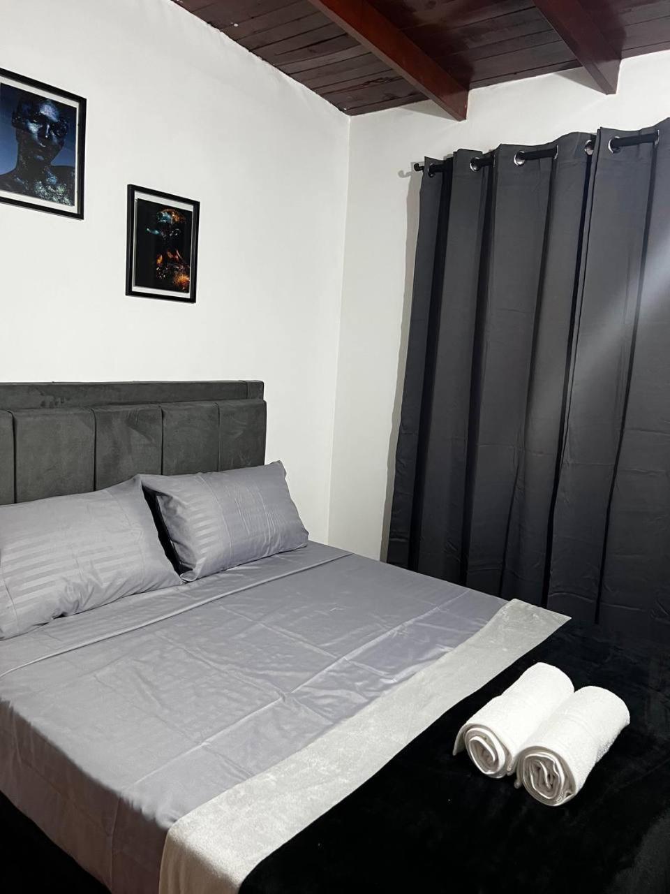 Pensión H91 House