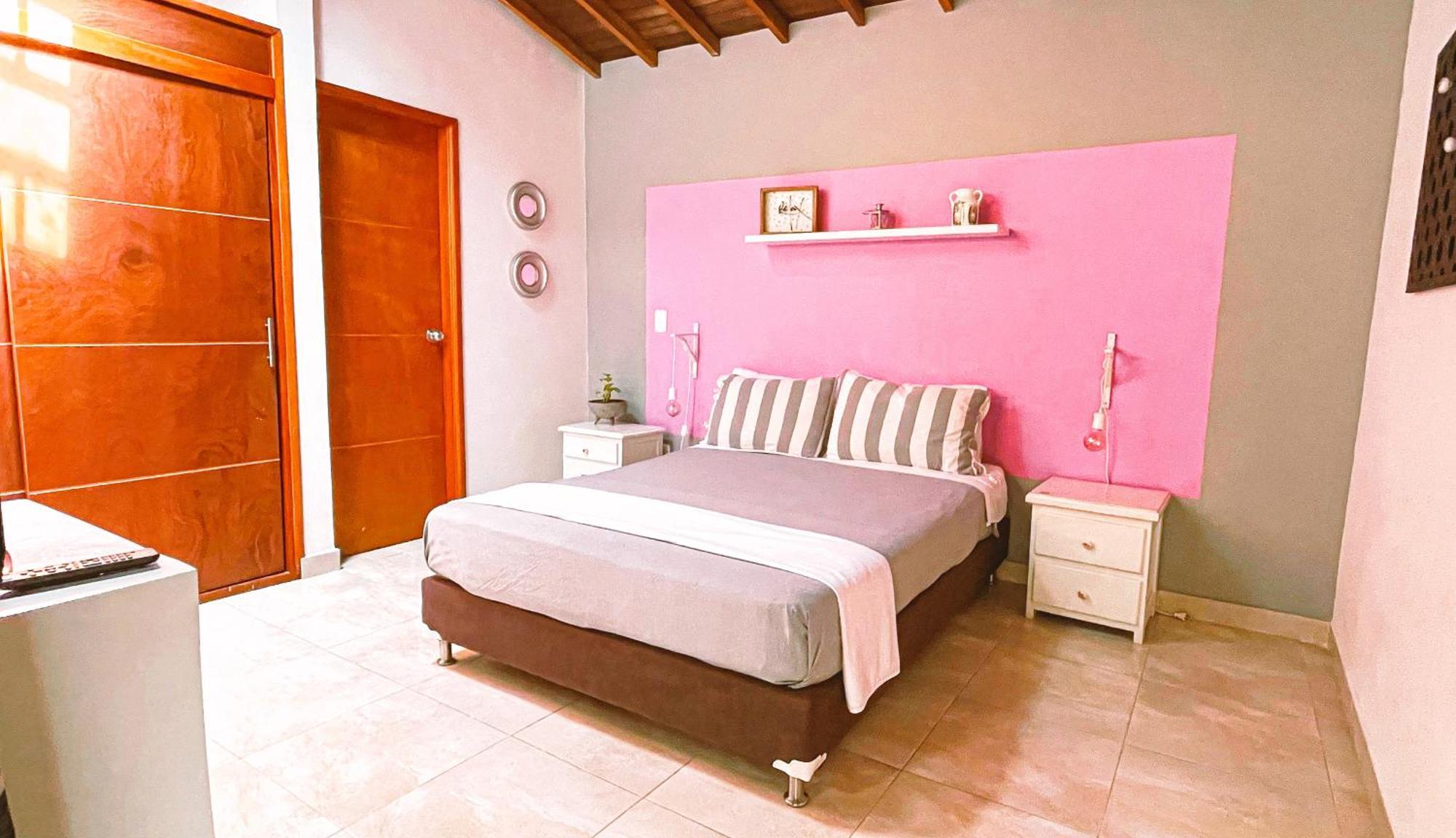 Malaika * Medellín