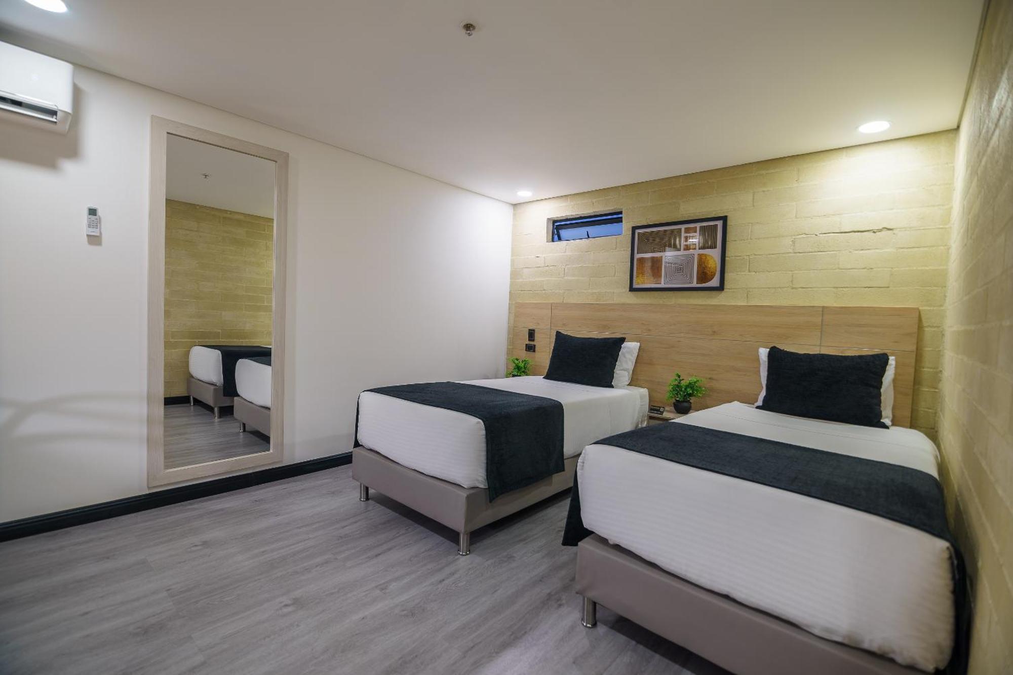Hotel First Class Medellín