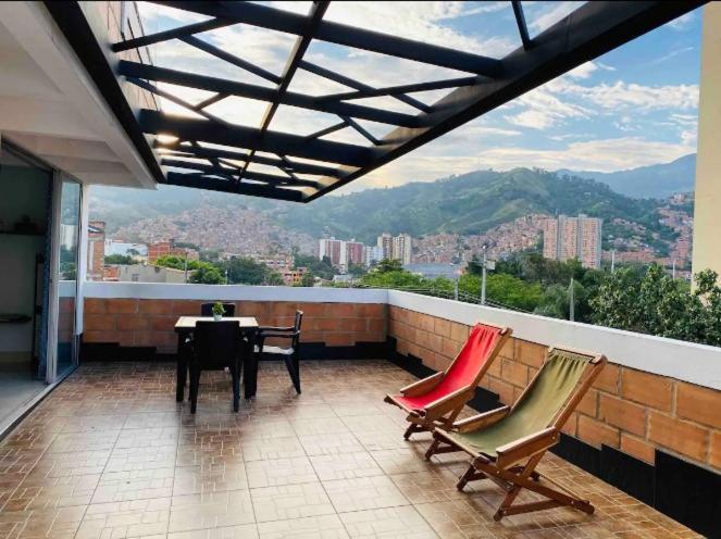 Mi Y * Medellín