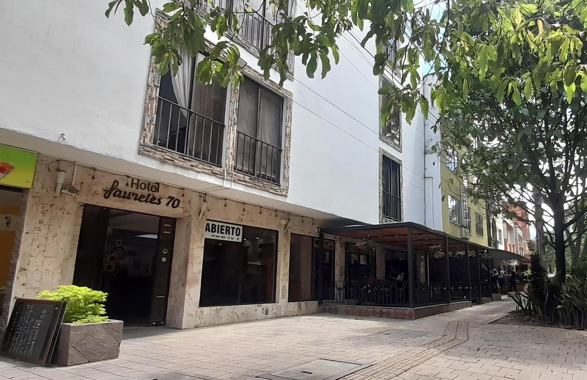 Laureles 70 Hotel