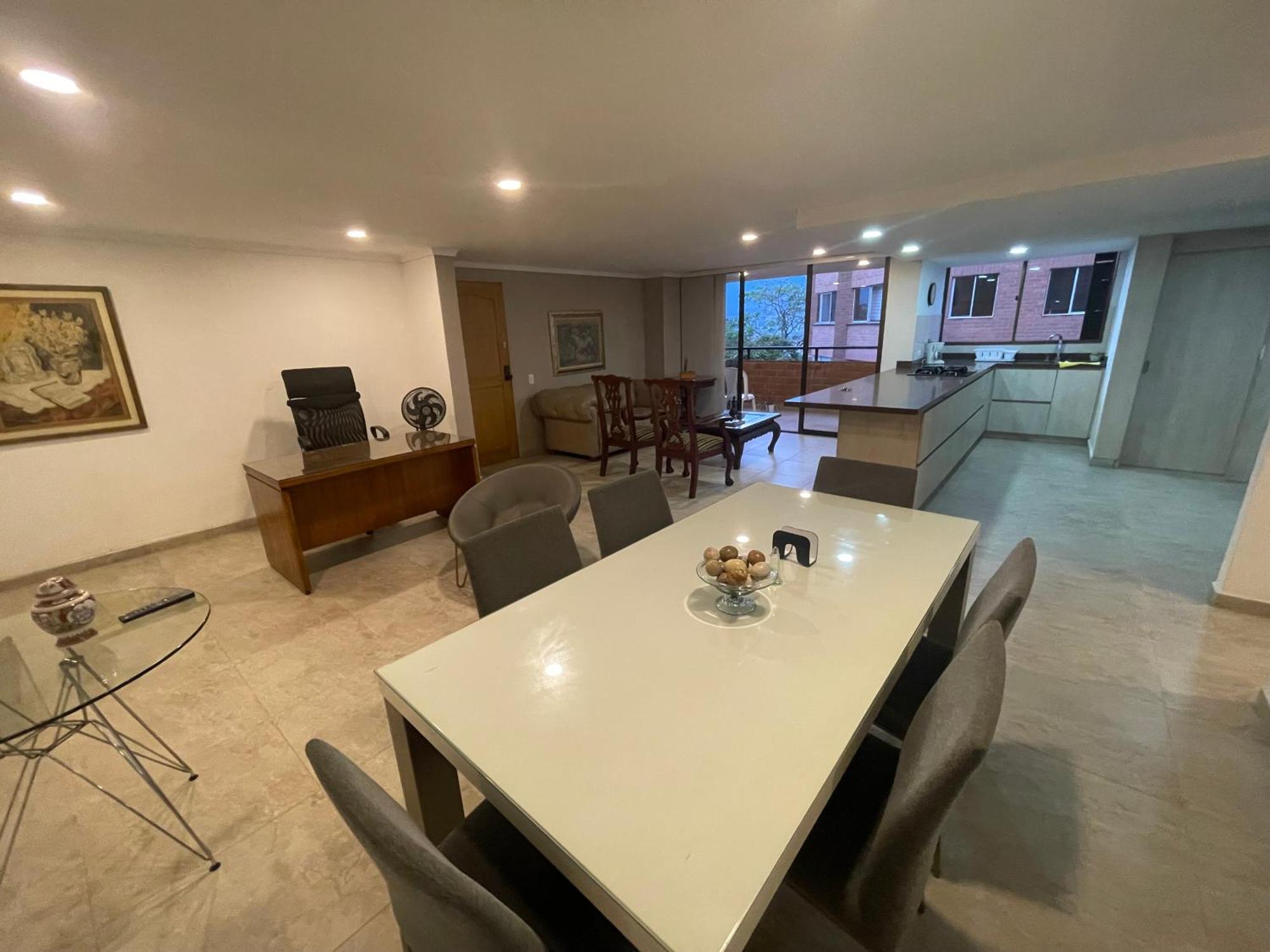 Apartamento Apartamento En Poblado *