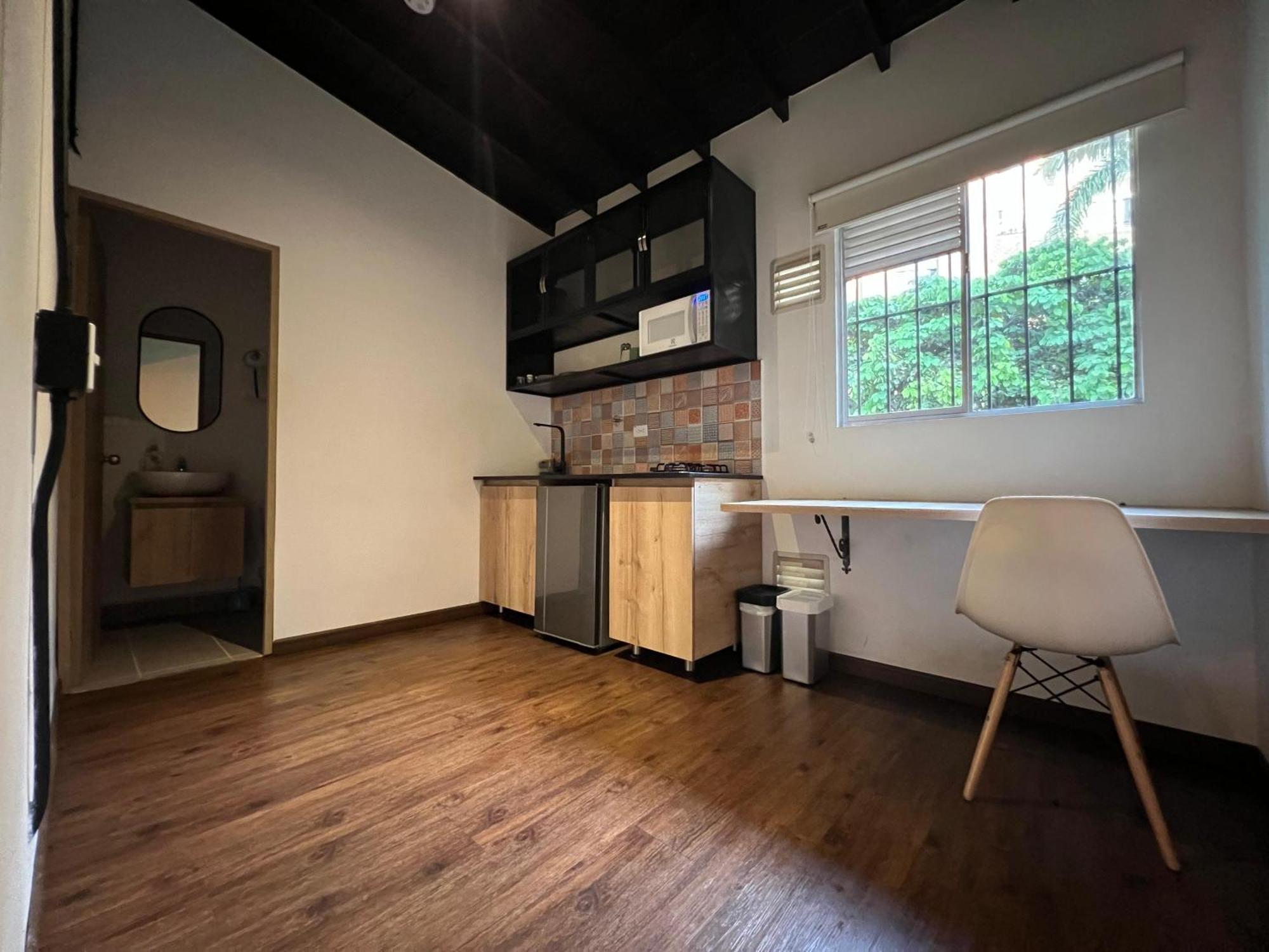 Loft Equipado En Poblado Cerca De Envigado Frn107 By Roots