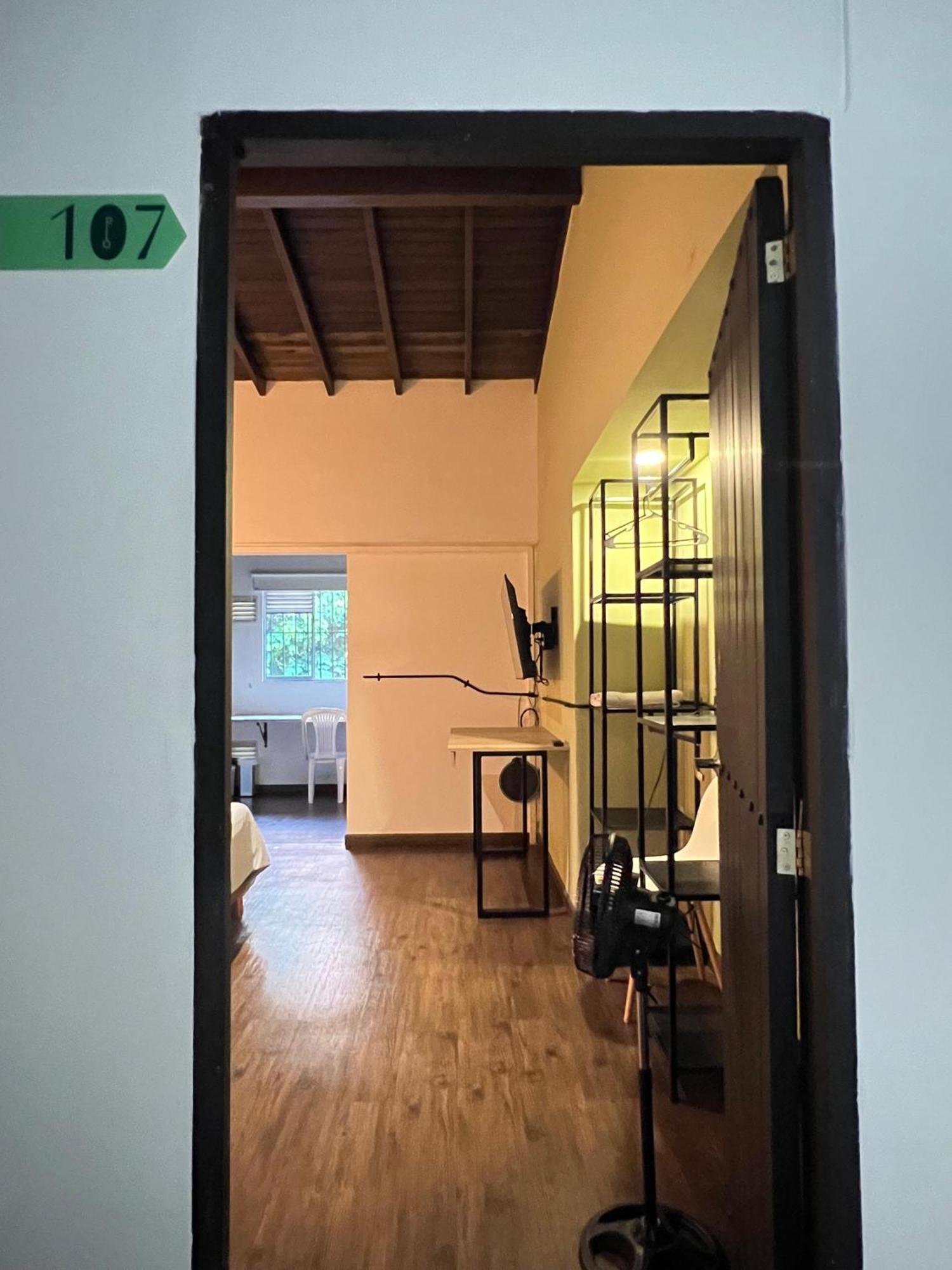 Loft Equipado En Poblado Cerca De Envigado Frn107 By Roots