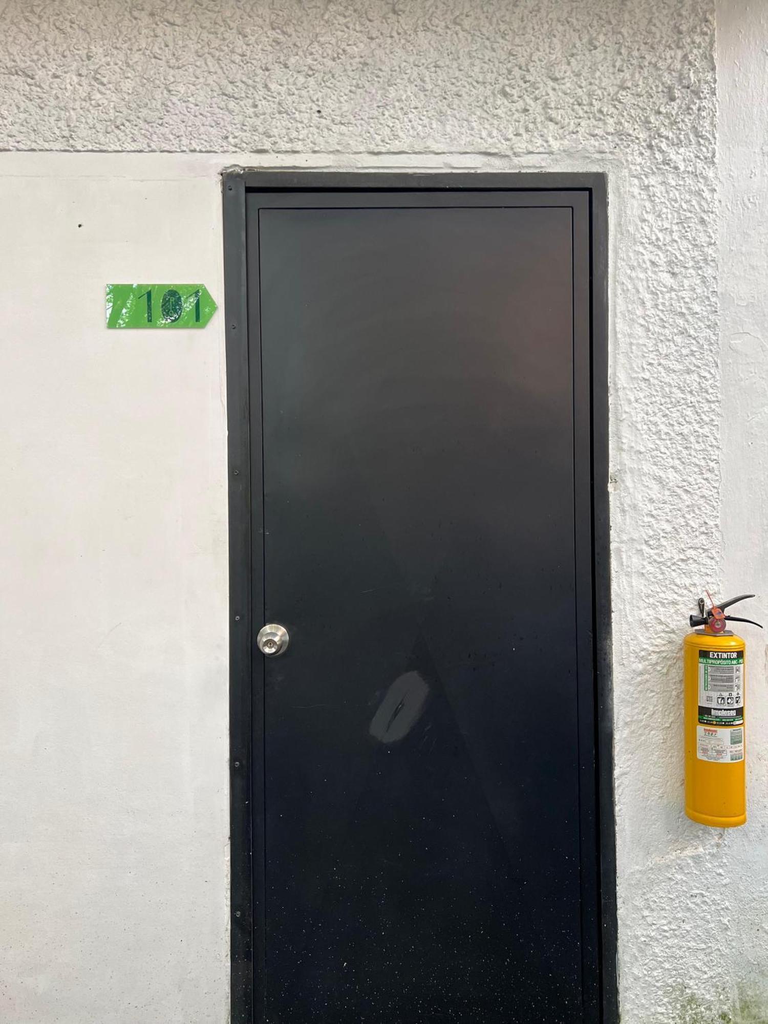 Apartamento Frn101 Cozy Loft Located In A Popular In Poblado Medellín