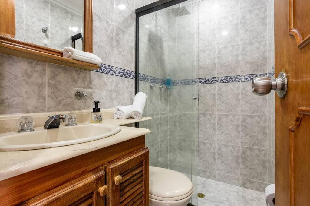 Apartamento Turistico Laureles, Buena Ubicacion *
