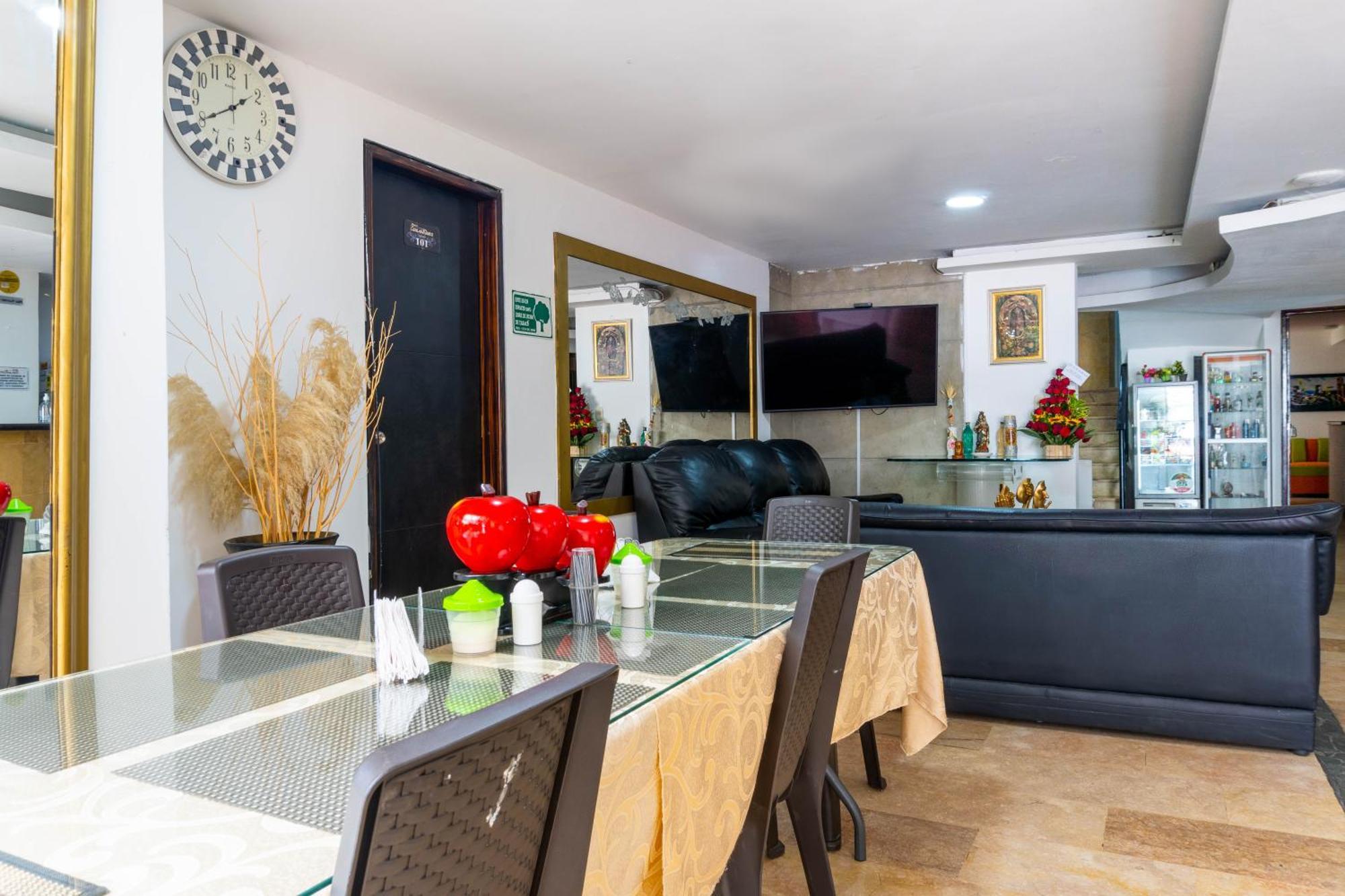 Casa White Hotel