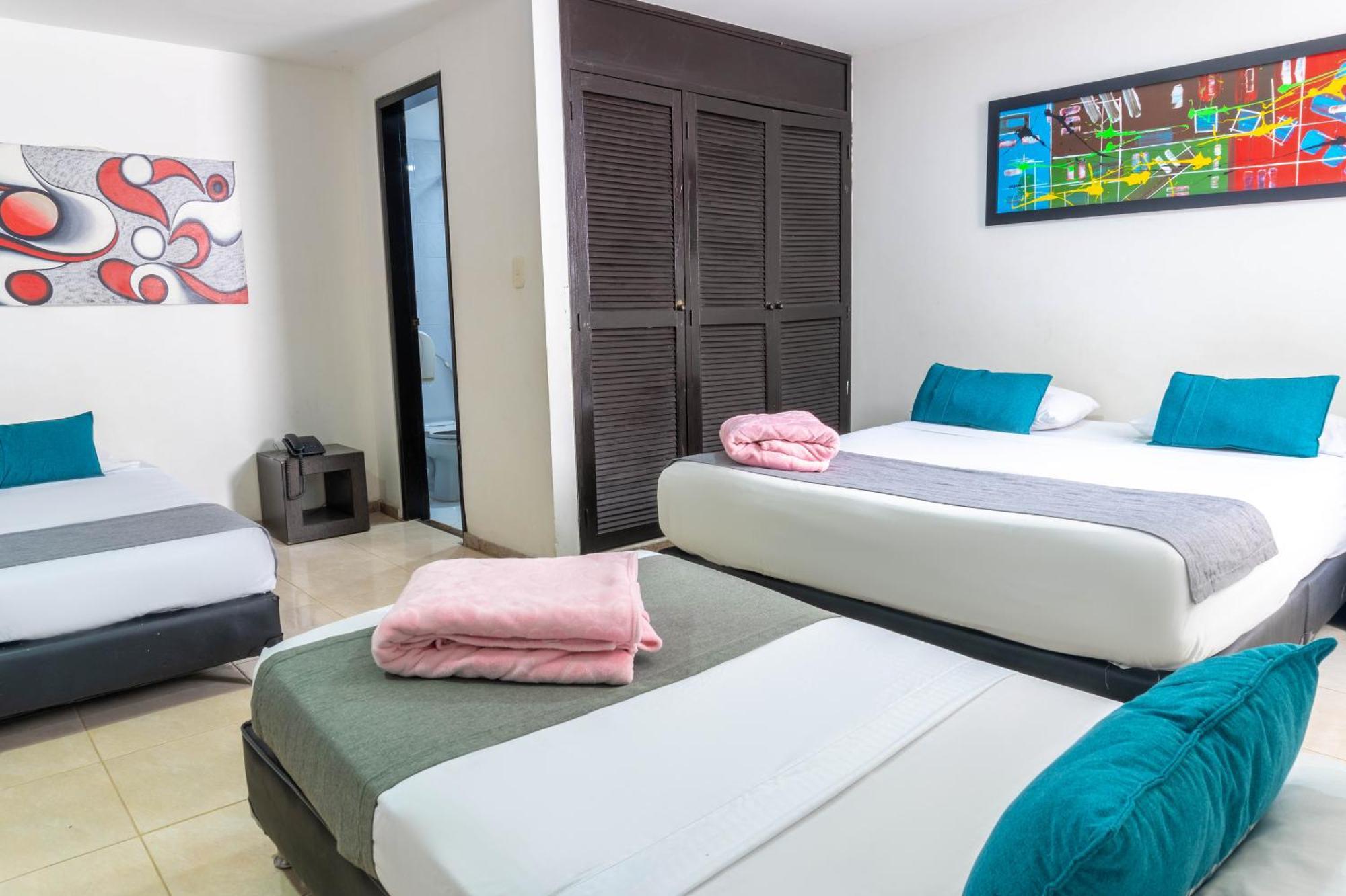 Hotel Casa White