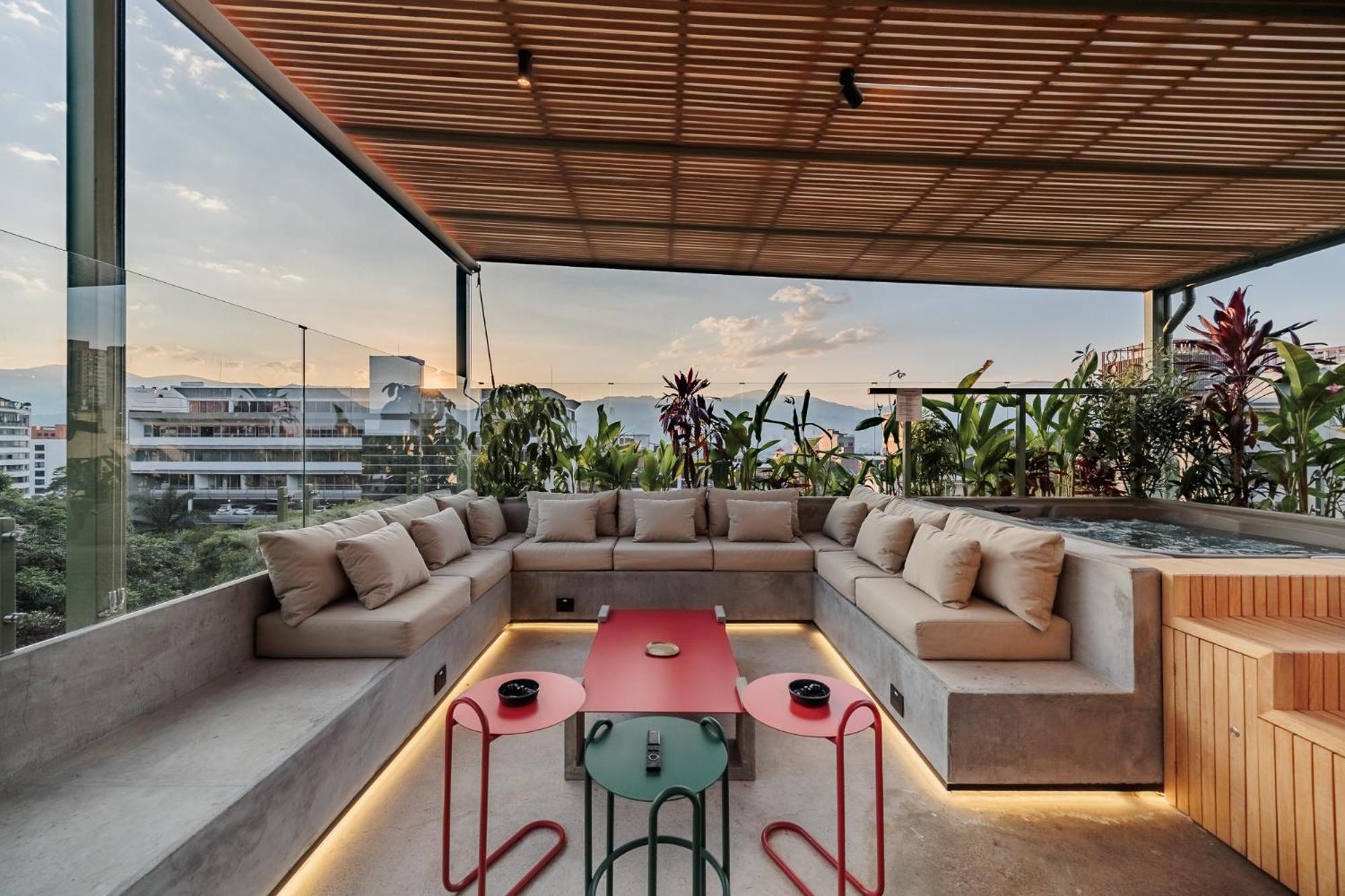 Primavera Building Apartahotel