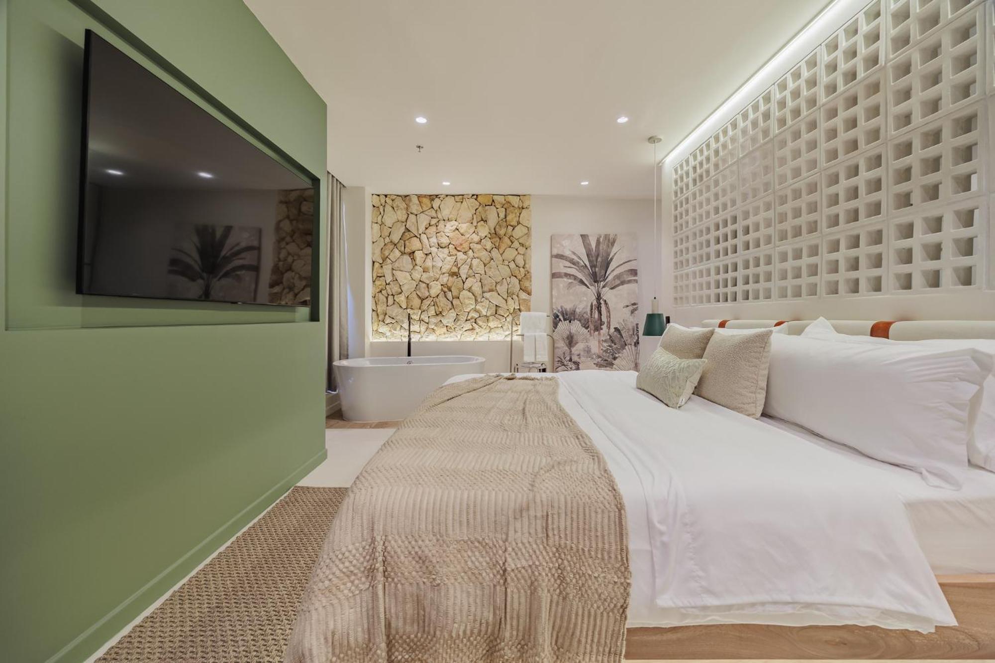 Primavera Building Apartahotel 4*