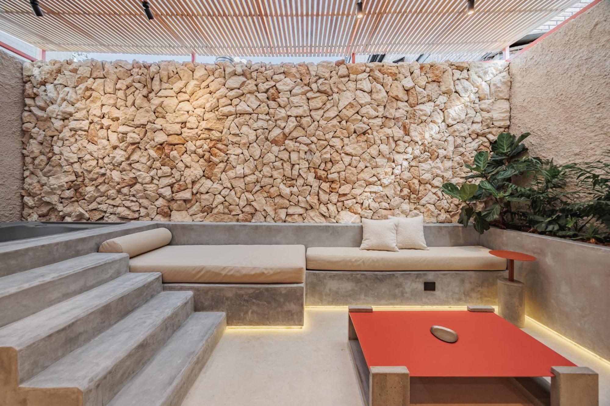 Apartahotel Primavera Building