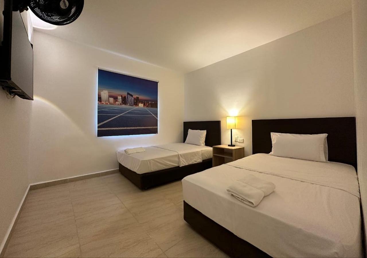Hotel Opera, Centro Medellin, Entertainment,y Bar, Solo Adultos 4*