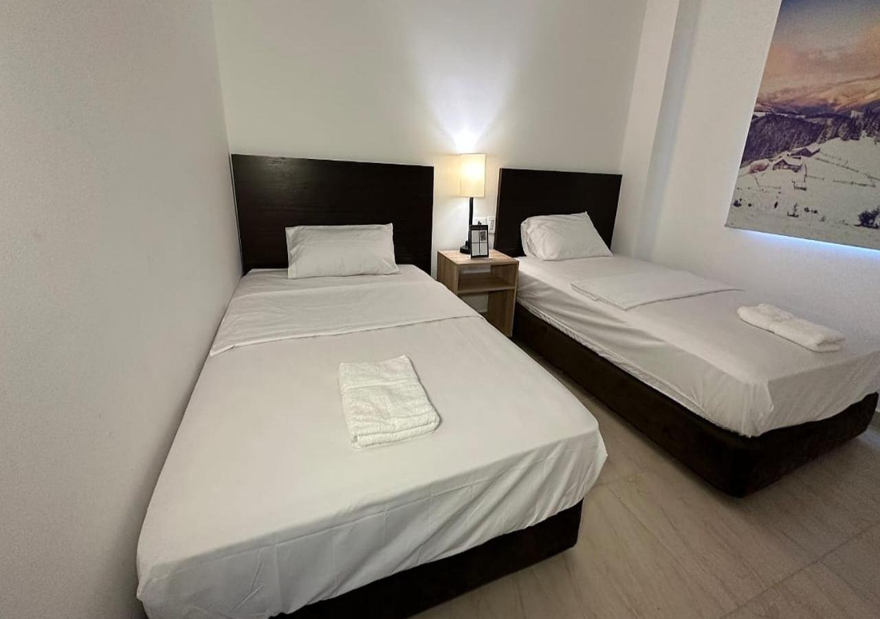 Opera, Centro Medellin, Entertainment,y Bar, Solo Adultos Hotel 4*