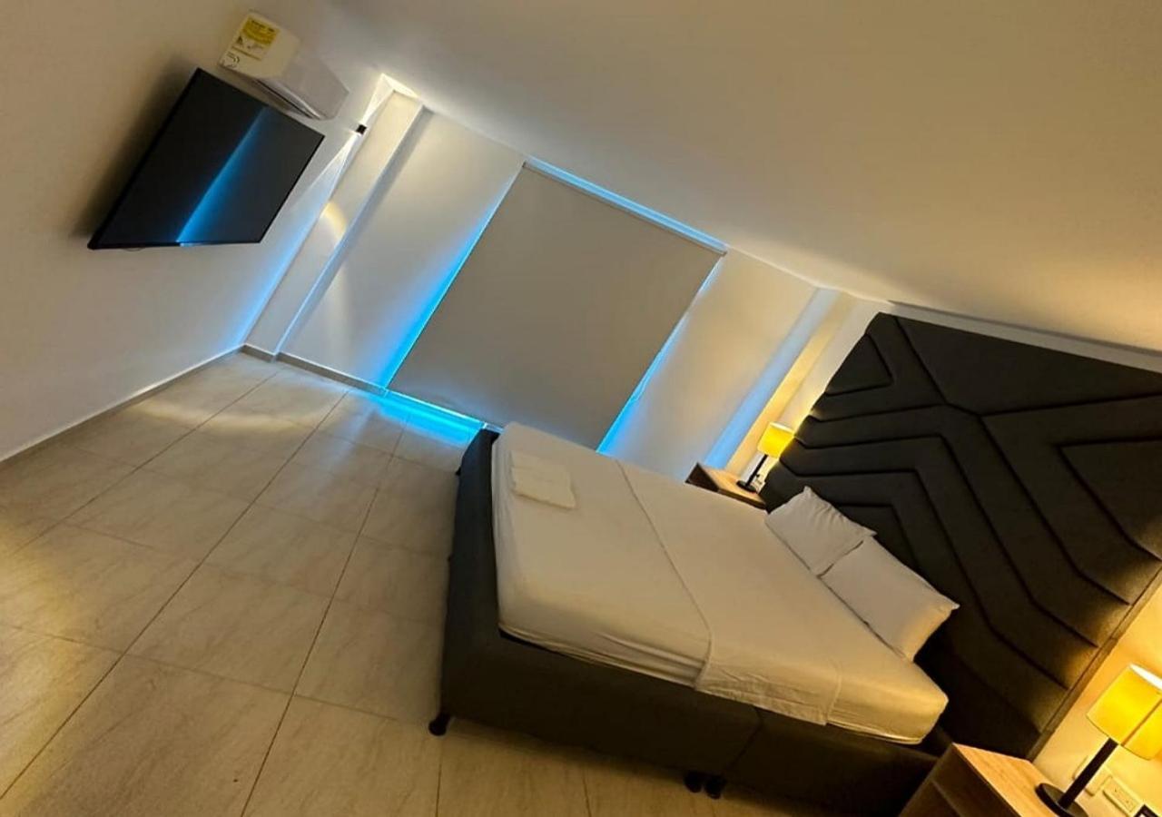 Opera, Centro Medellin, Entertainment,y Bar, Solo Adultos Hotel 4*