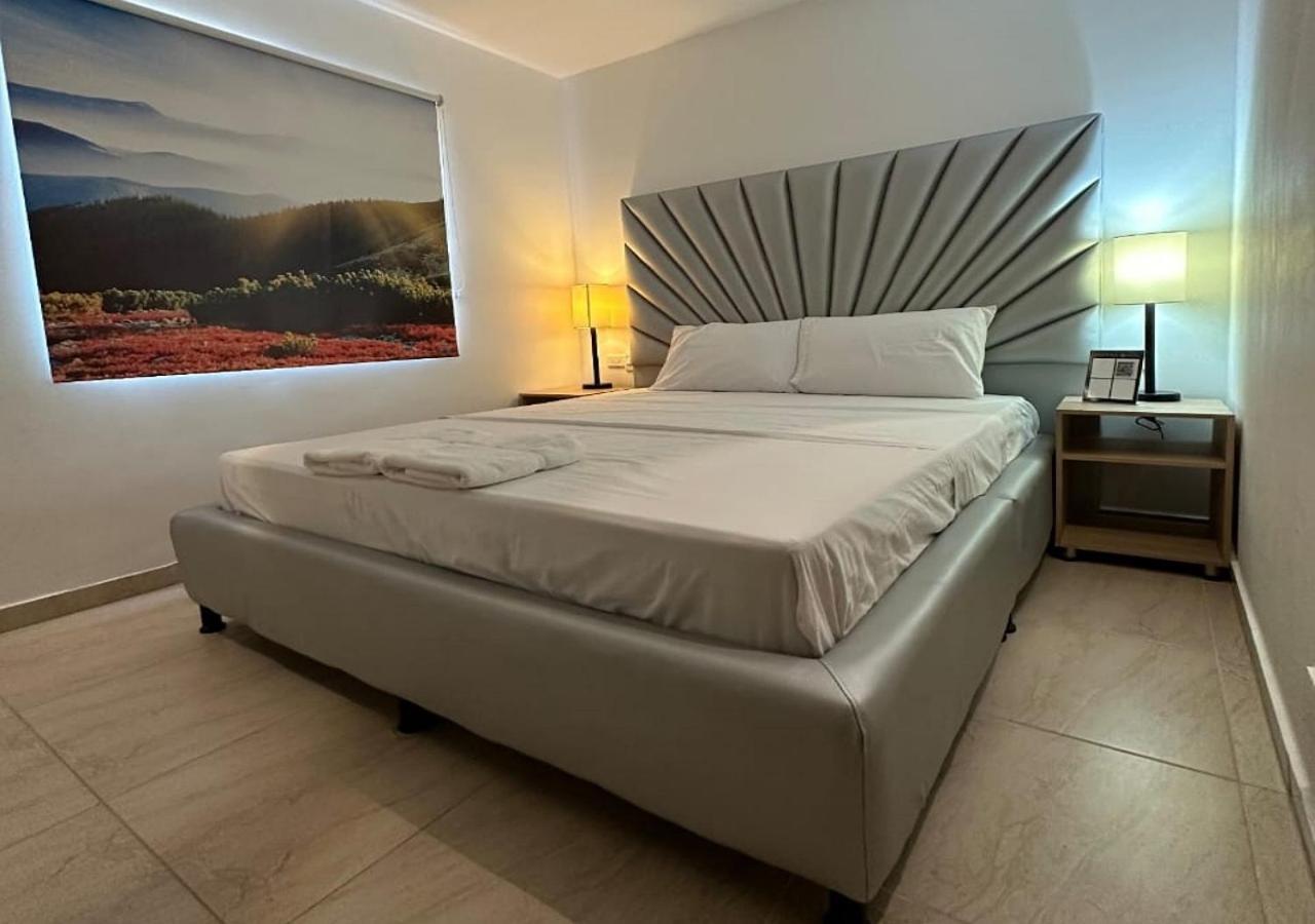Hotel Opera, Centro Medellin, Entertainment,y Bar, Solo Adultos 4*