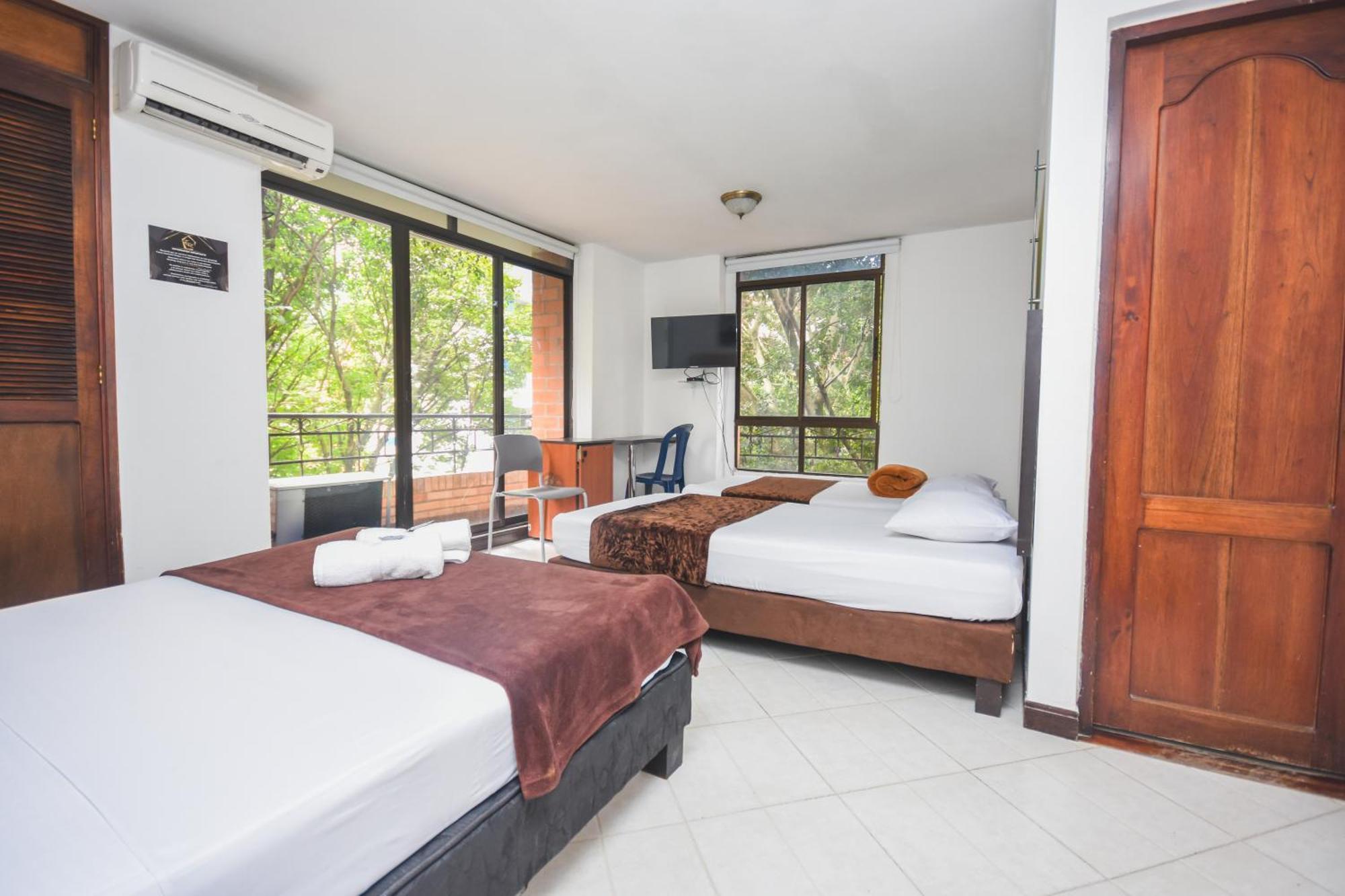 Hotel Estadio Real 3*