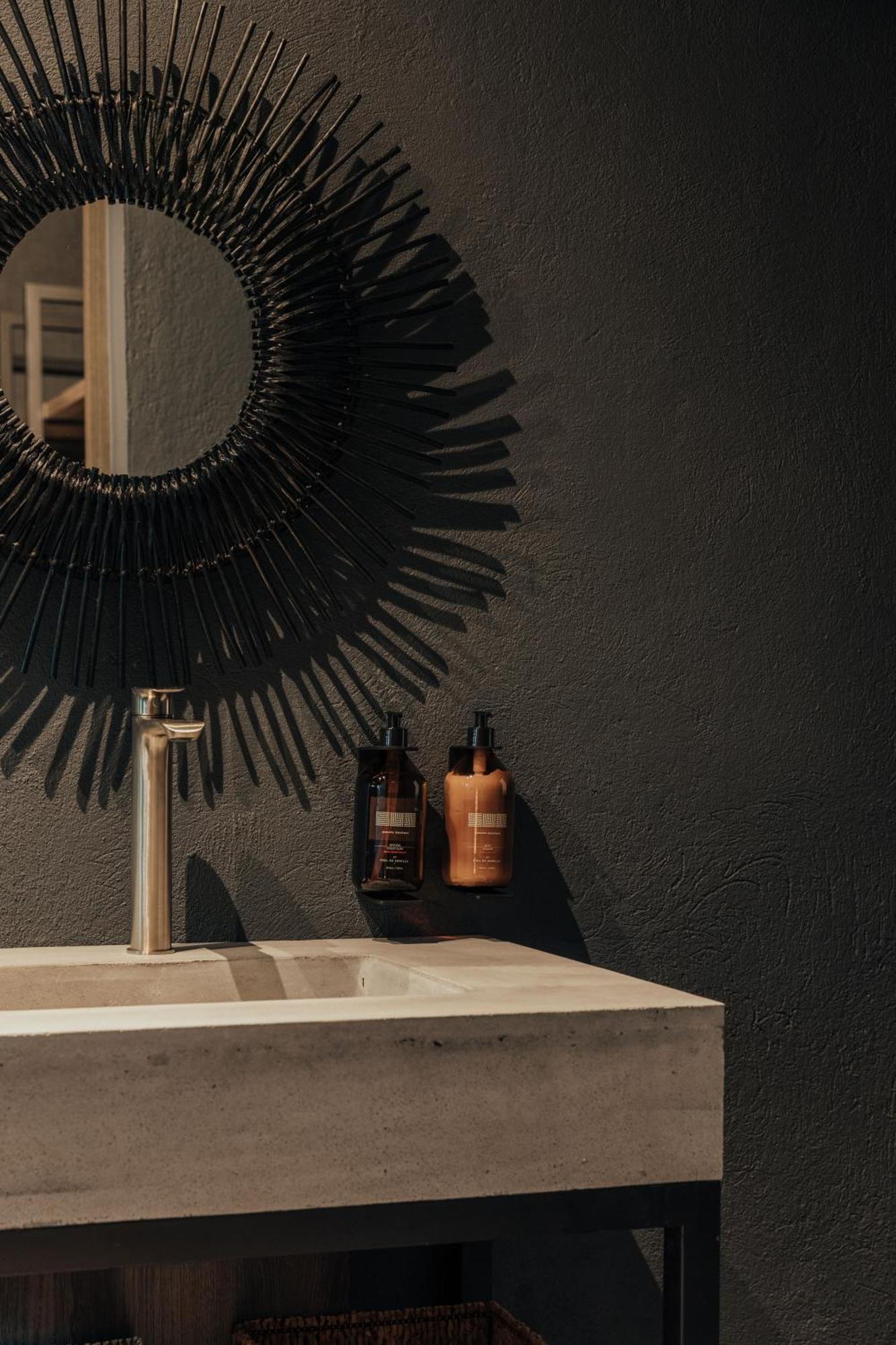 Sui Boutique
