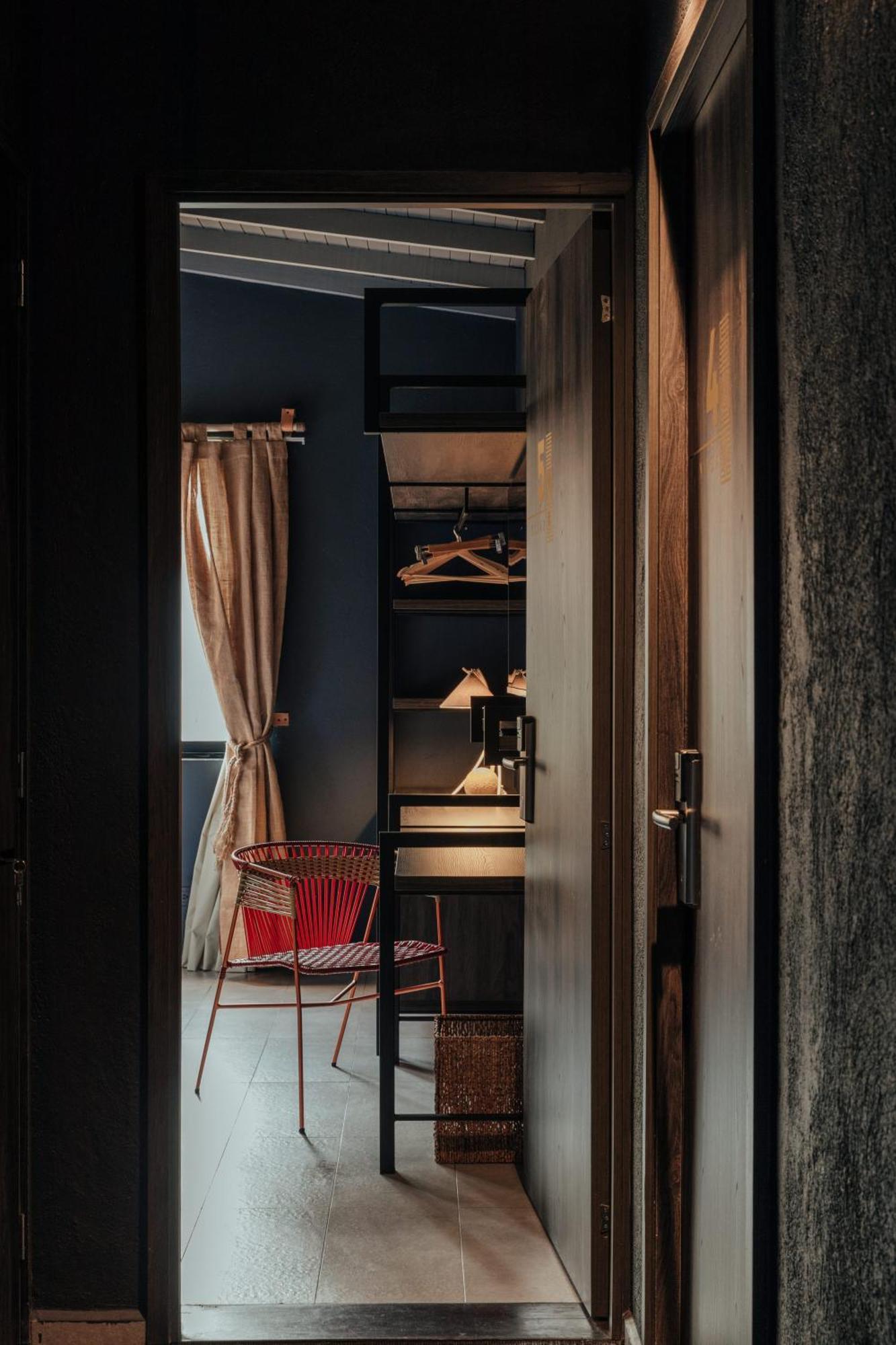 Sui Boutique 4*