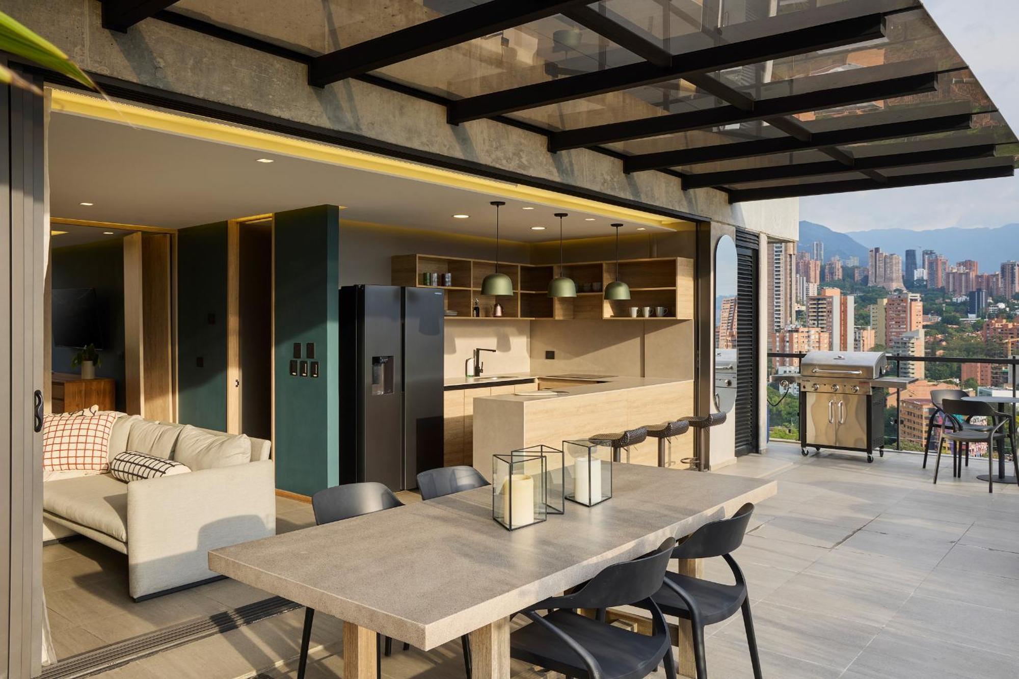 Wake Living 4* Medellín