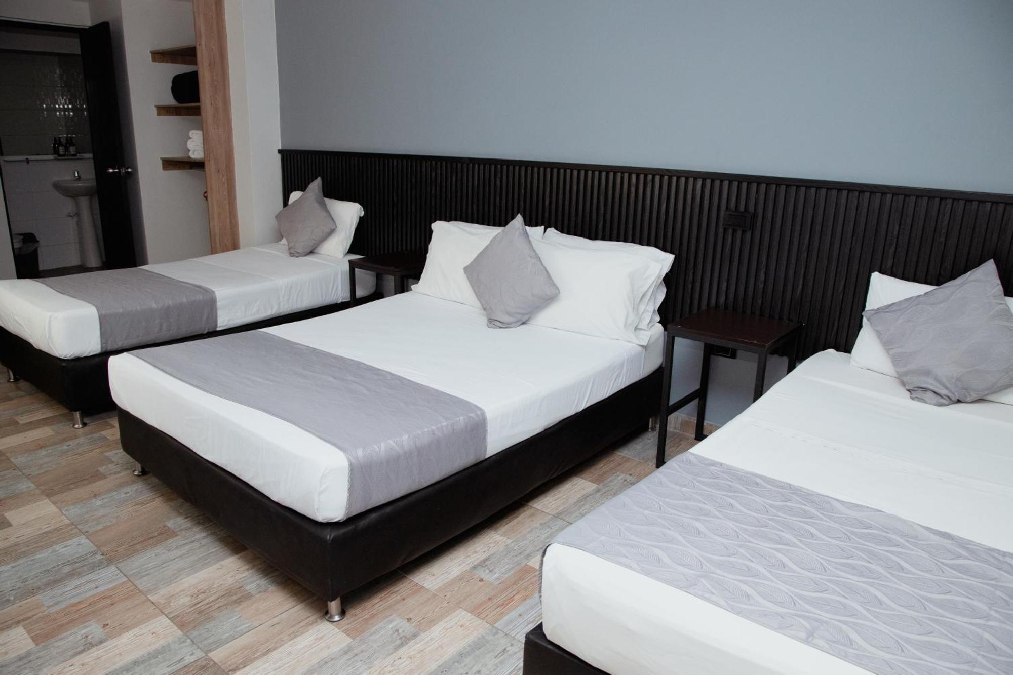 Hotel Palmas Del Estadio Hotel Medellin