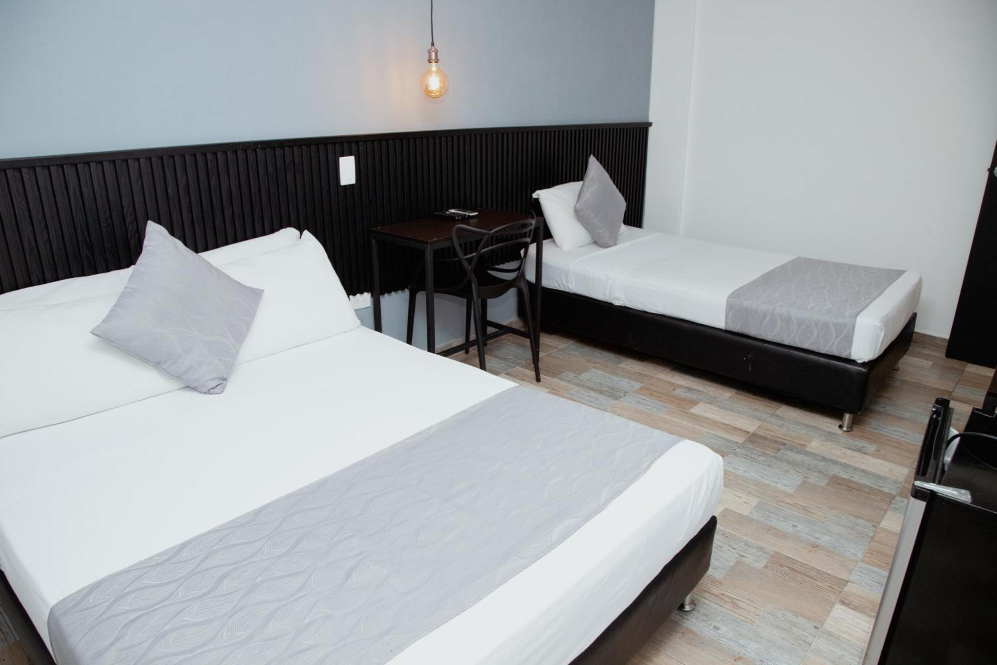 Hotel Palmas Del Estadio Hotel