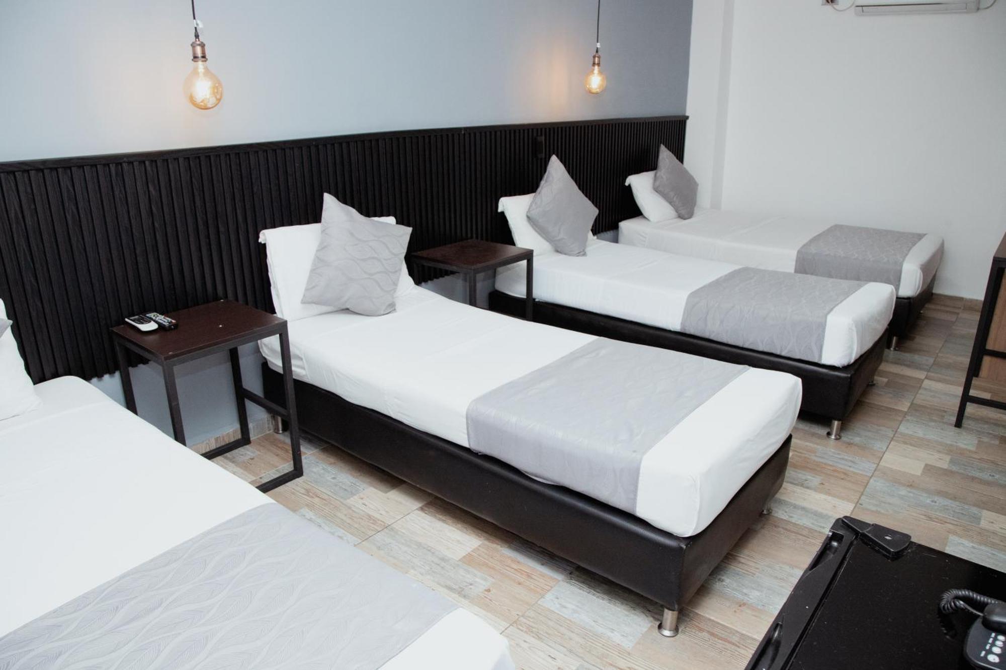 Hotel Palmas Del Estadio 3*