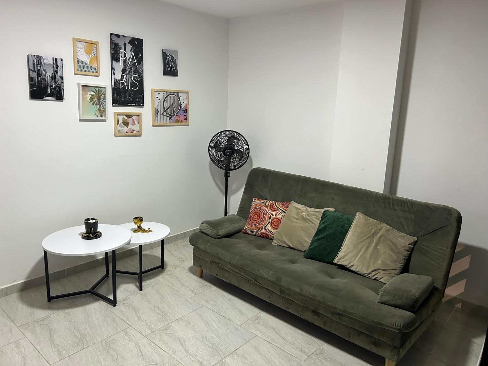 Apartamento En Zona Centrica Campo Valdes Medellín