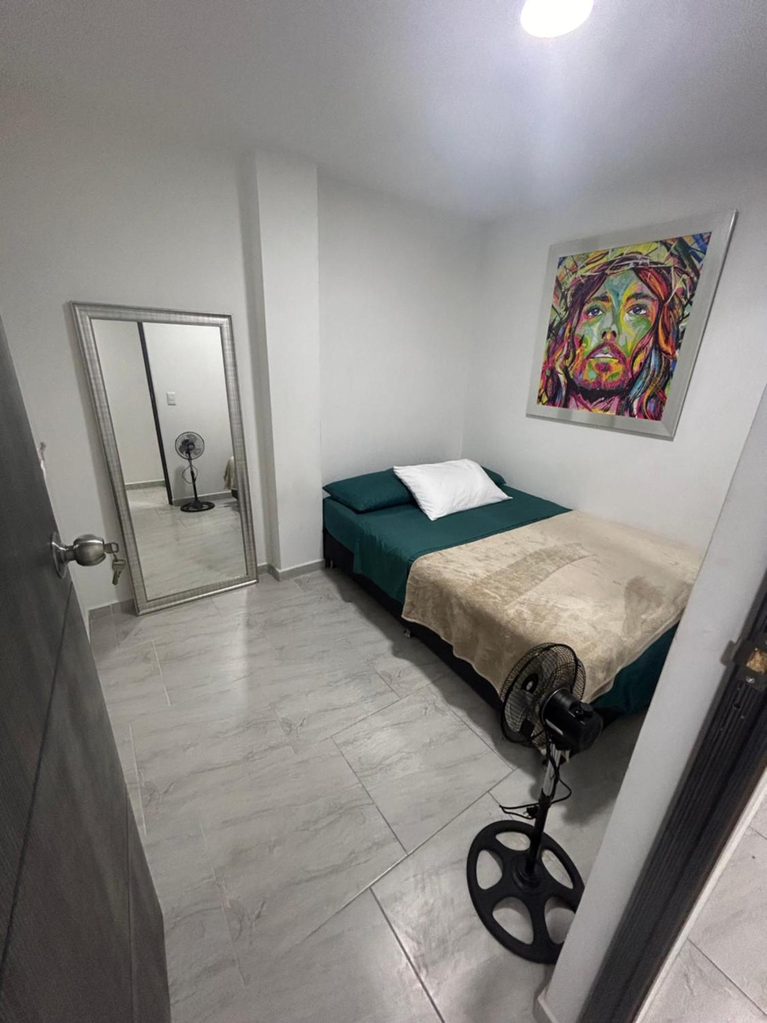 Apartamento En Zona Centrica Campo Valdes
