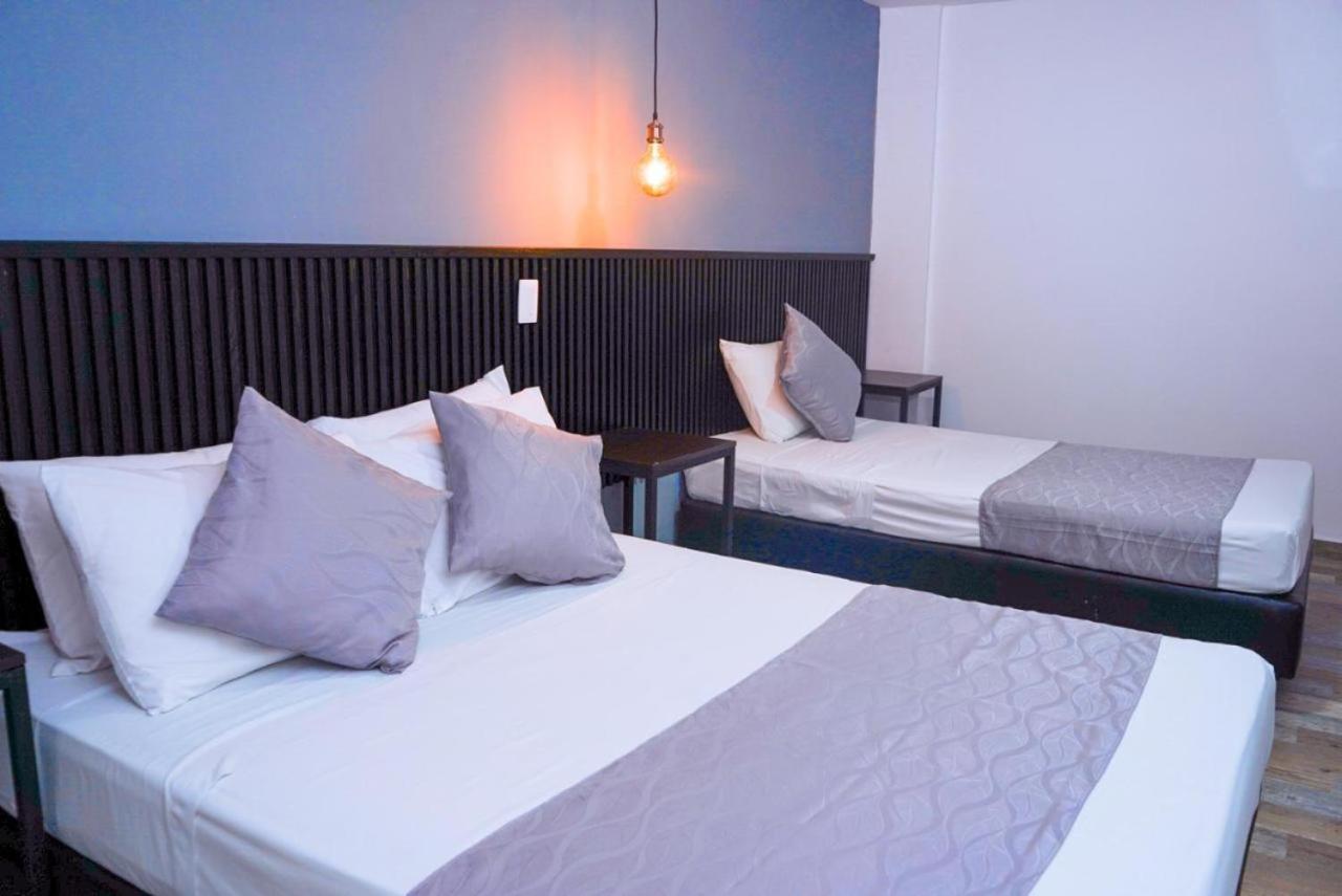 Hotel Palmas Del Estadio