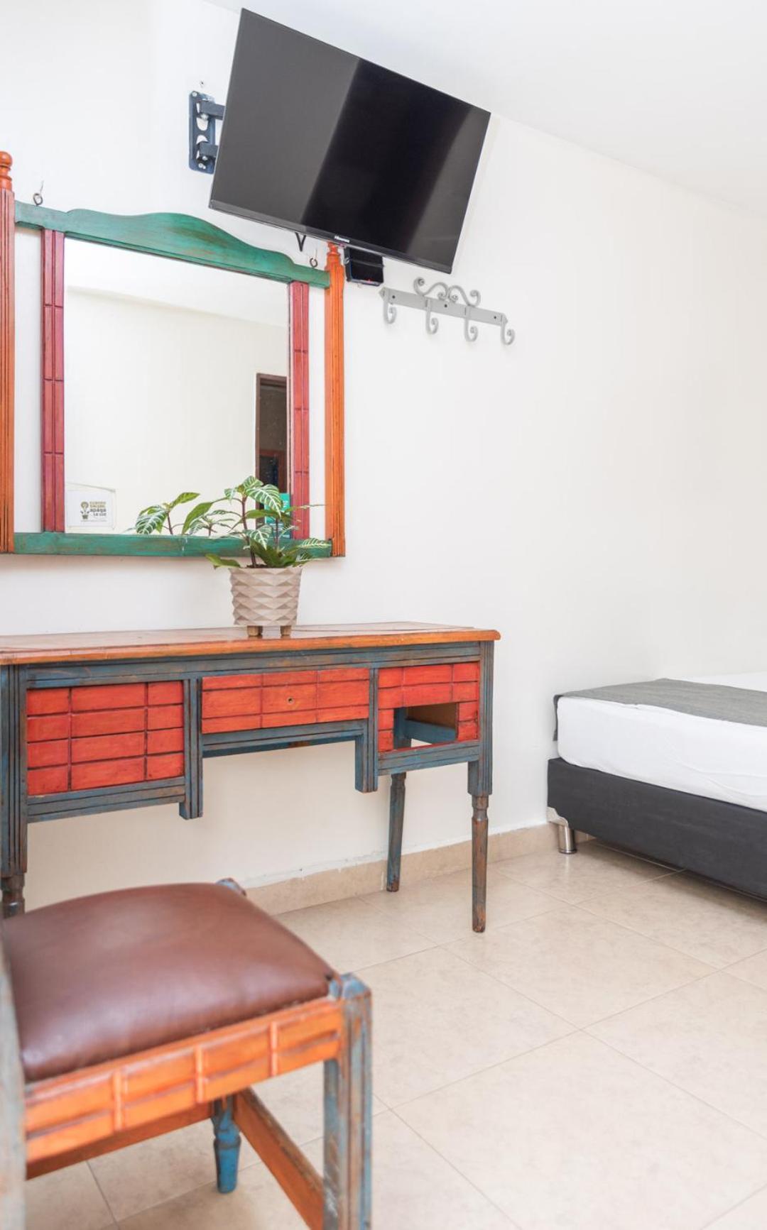 Hotel Conquistadores *