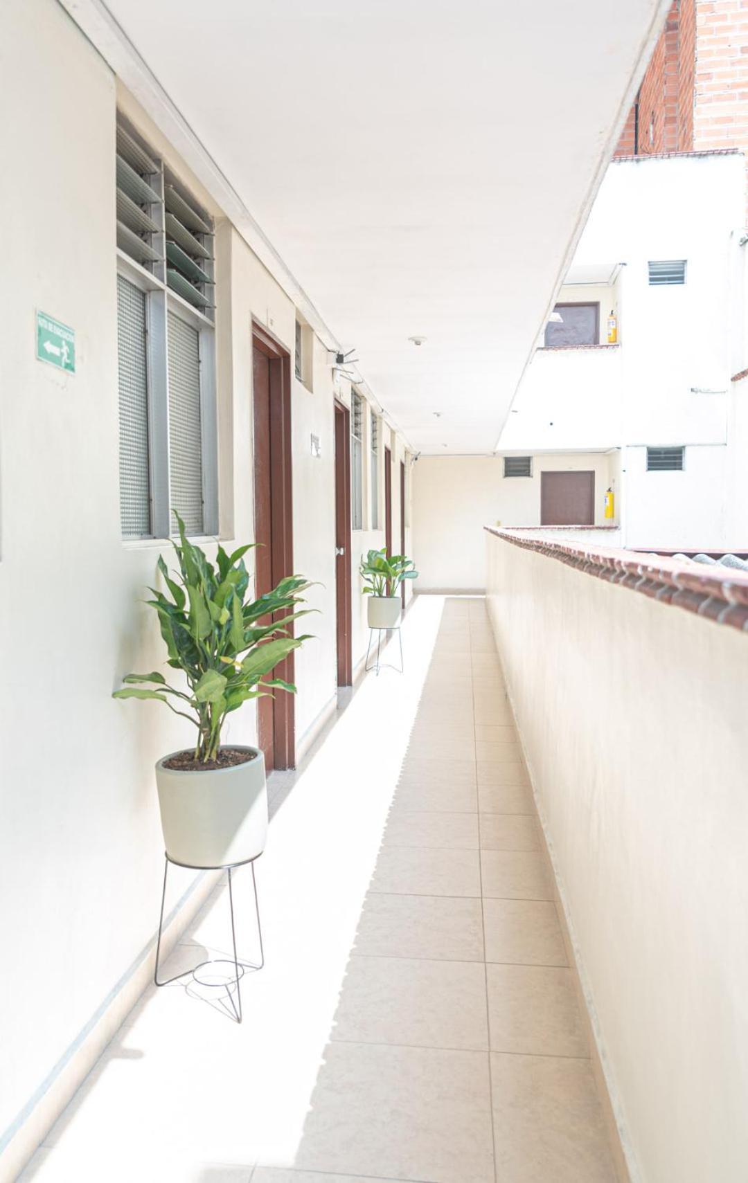 Conquistadores Hotel *