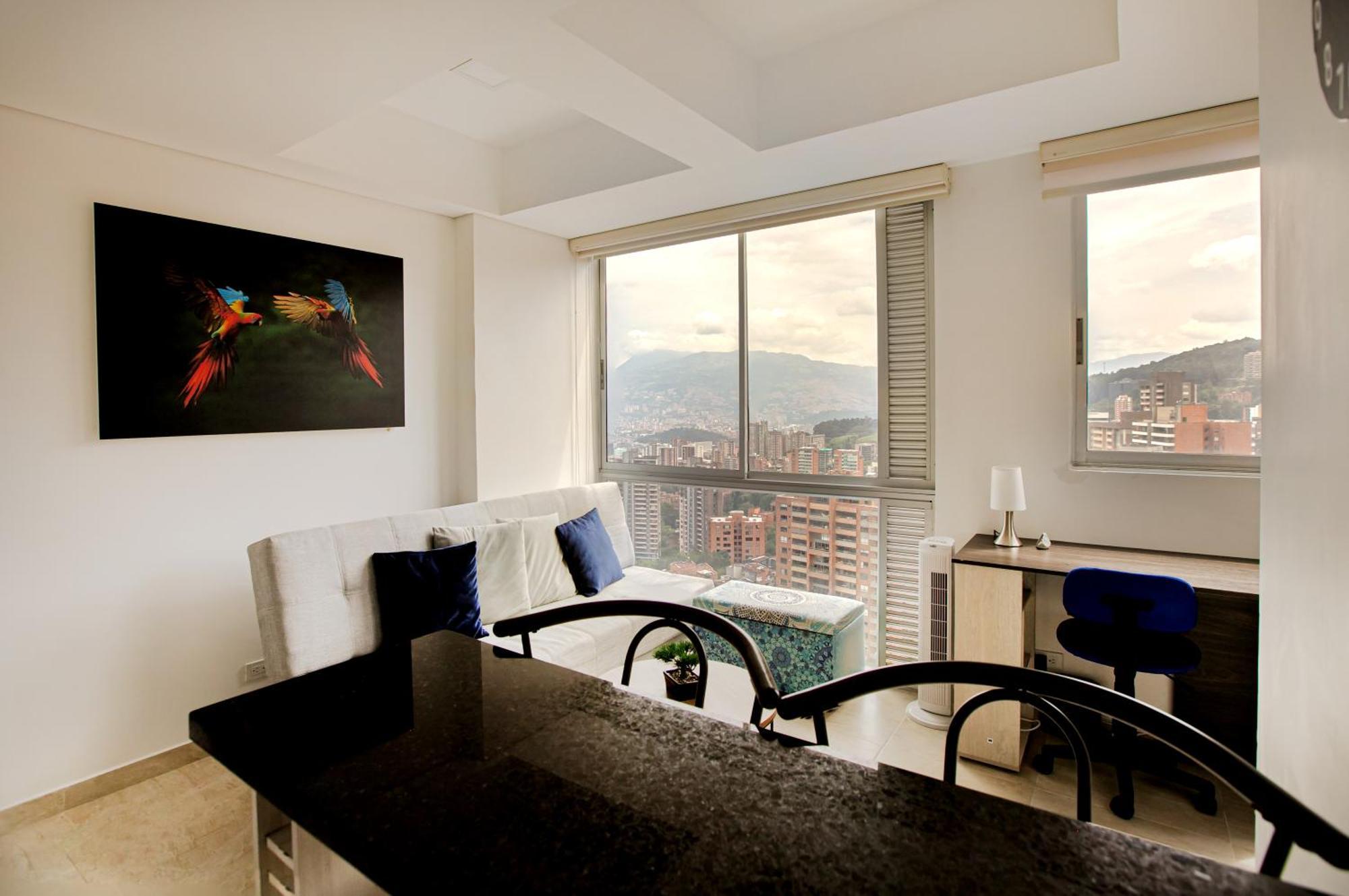 Apartamento Elegante Apto En El Poblado! Vista Fabulosa