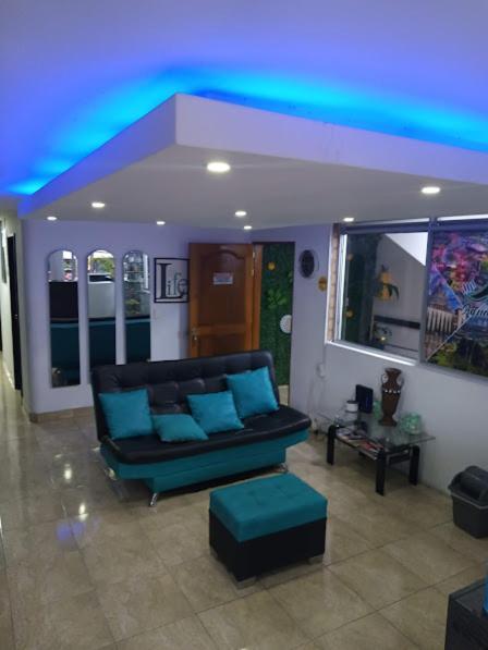 Hotel Aqua Lux Medellin